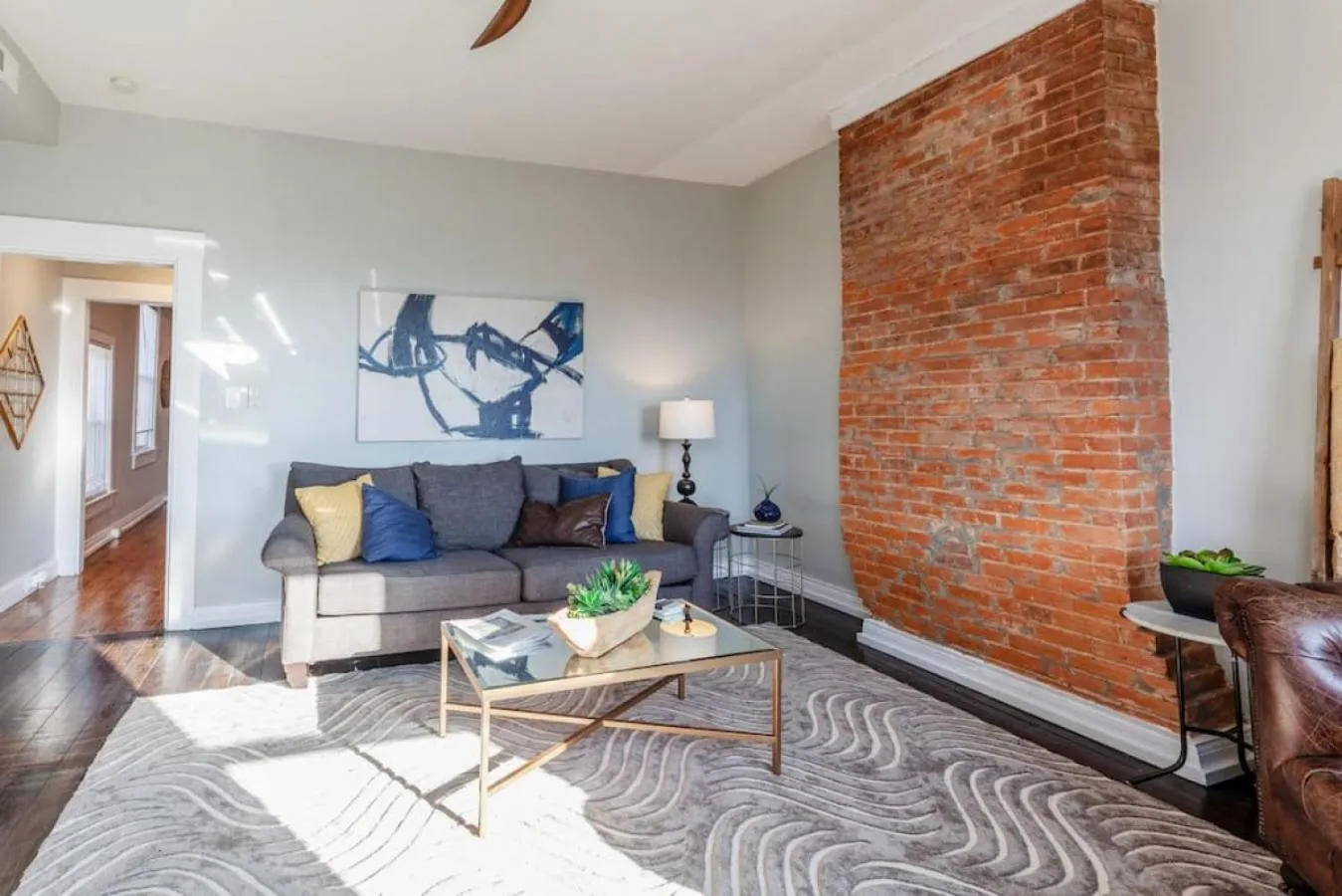 2 Large Apts w Parking - Downtown Over the Rhine