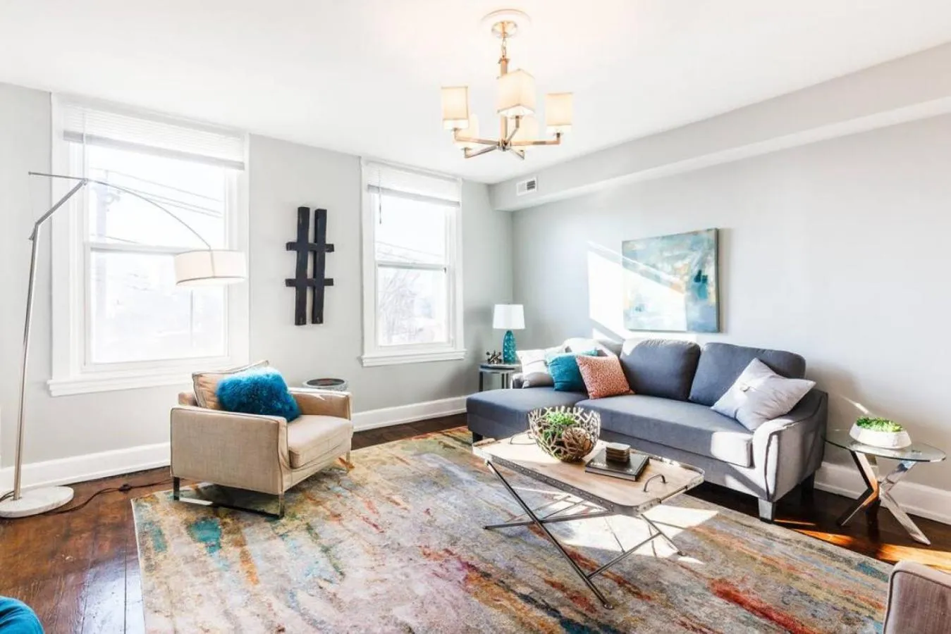 2 Large Apts w Parking - Downtown Over the Rhine