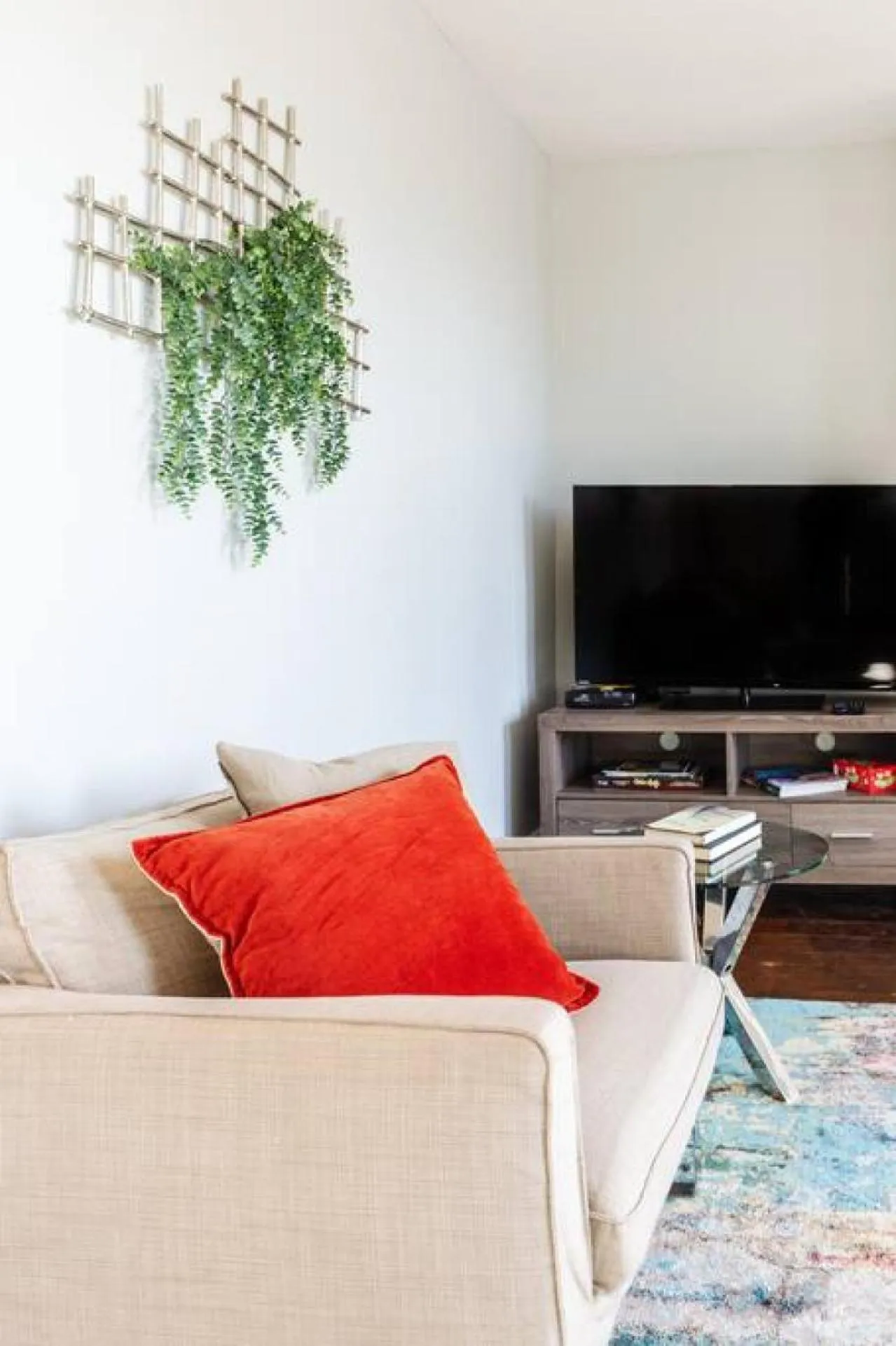 2 Large Apts w Parking - Downtown Over the Rhine