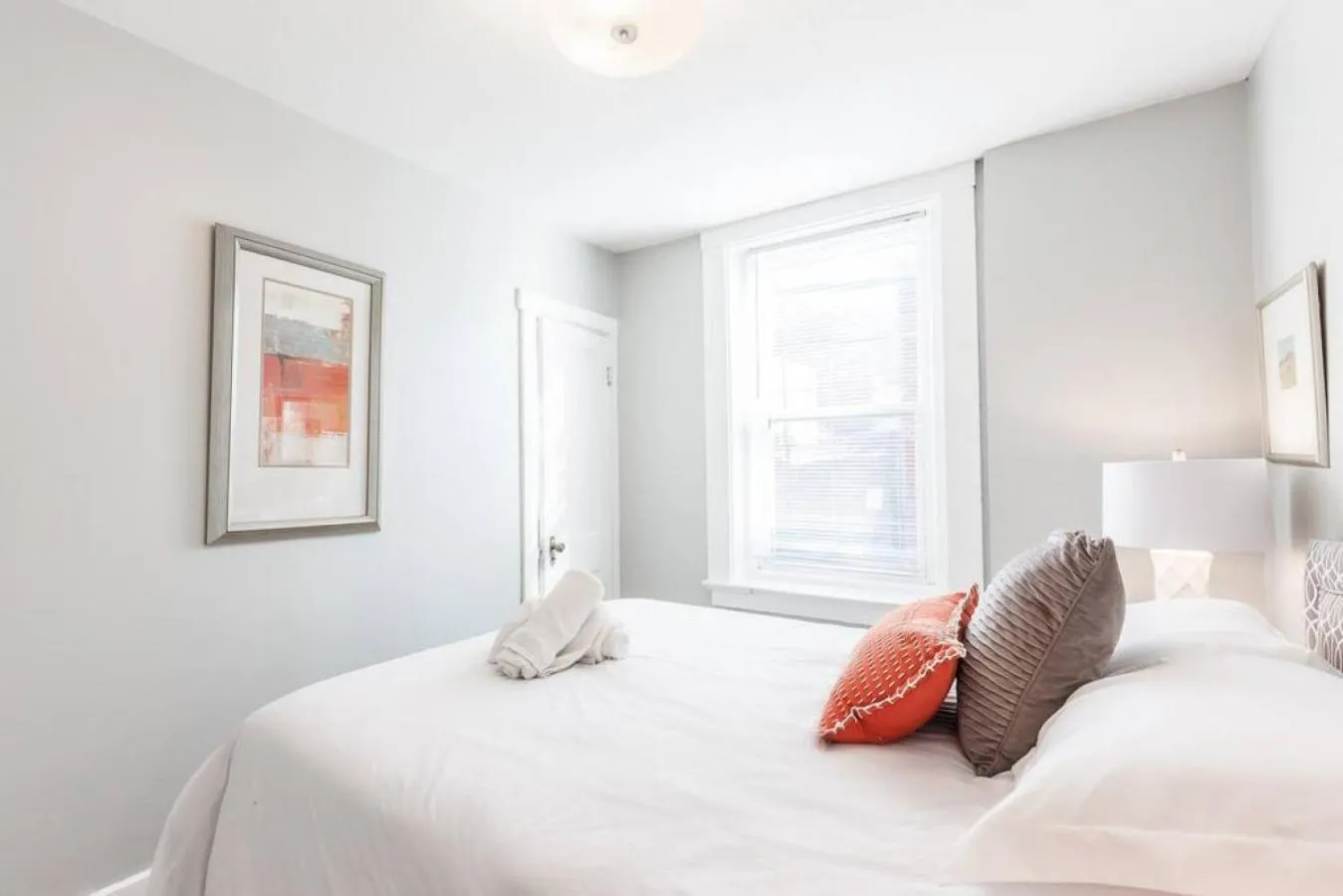 Bed in 2 Large Apts w Parking - Downtown Over the Rhine