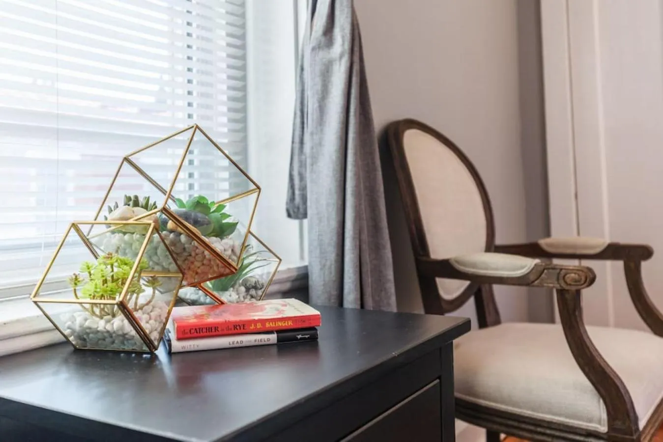 2 Large Apts w Parking - Downtown Over the Rhine