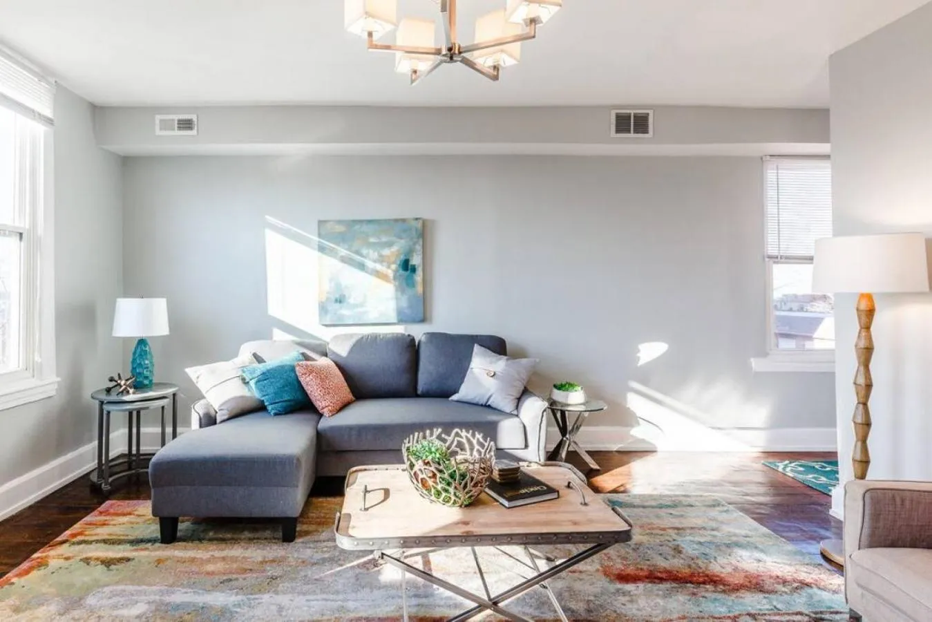 2 Large Apts w Parking - Downtown Over the Rhine