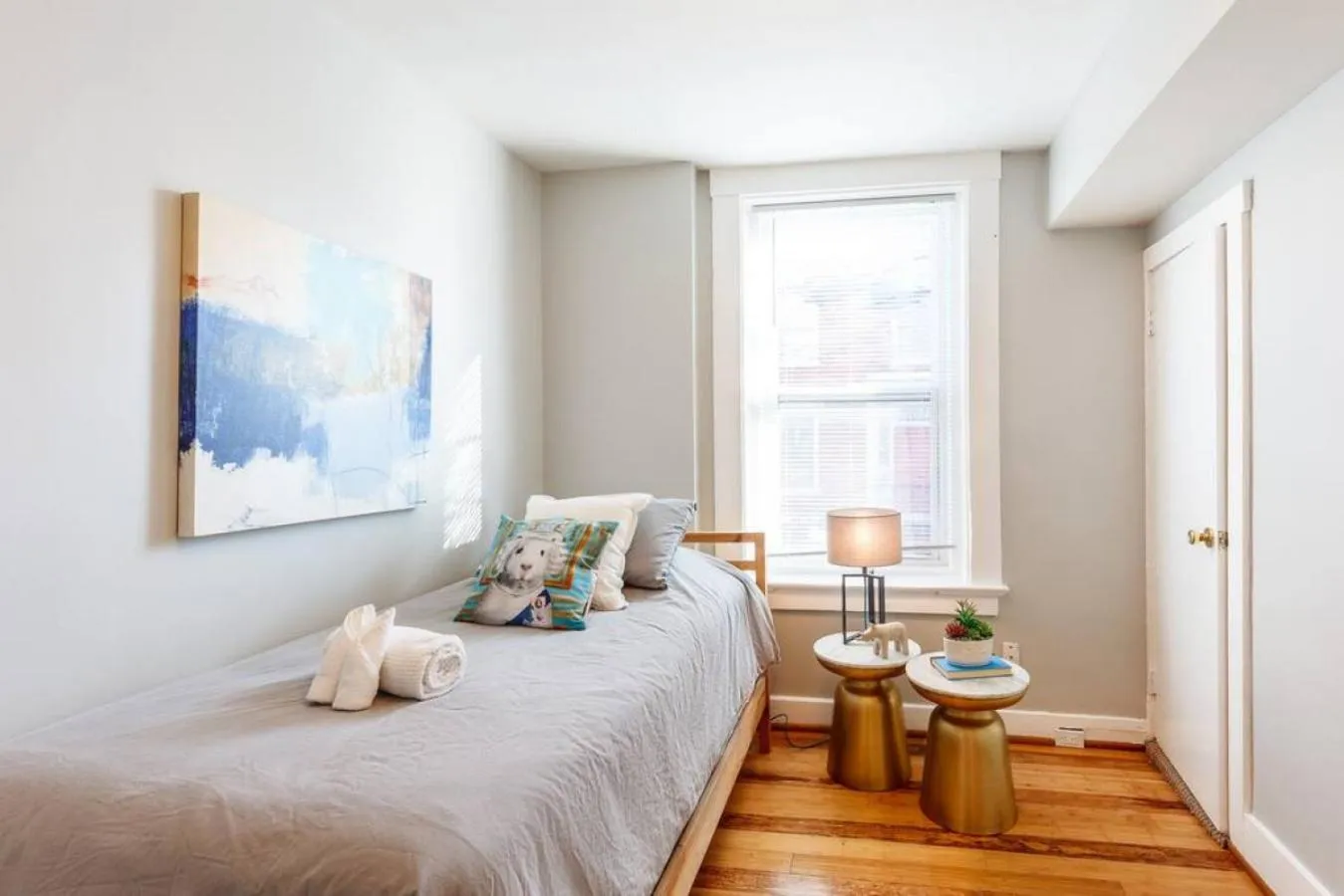 Bed in 2 Large Apts w Parking - Downtown Over the Rhine