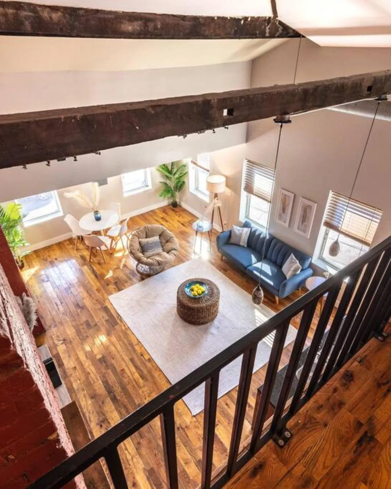 Broadway Suites - Stunning Downtown Condos