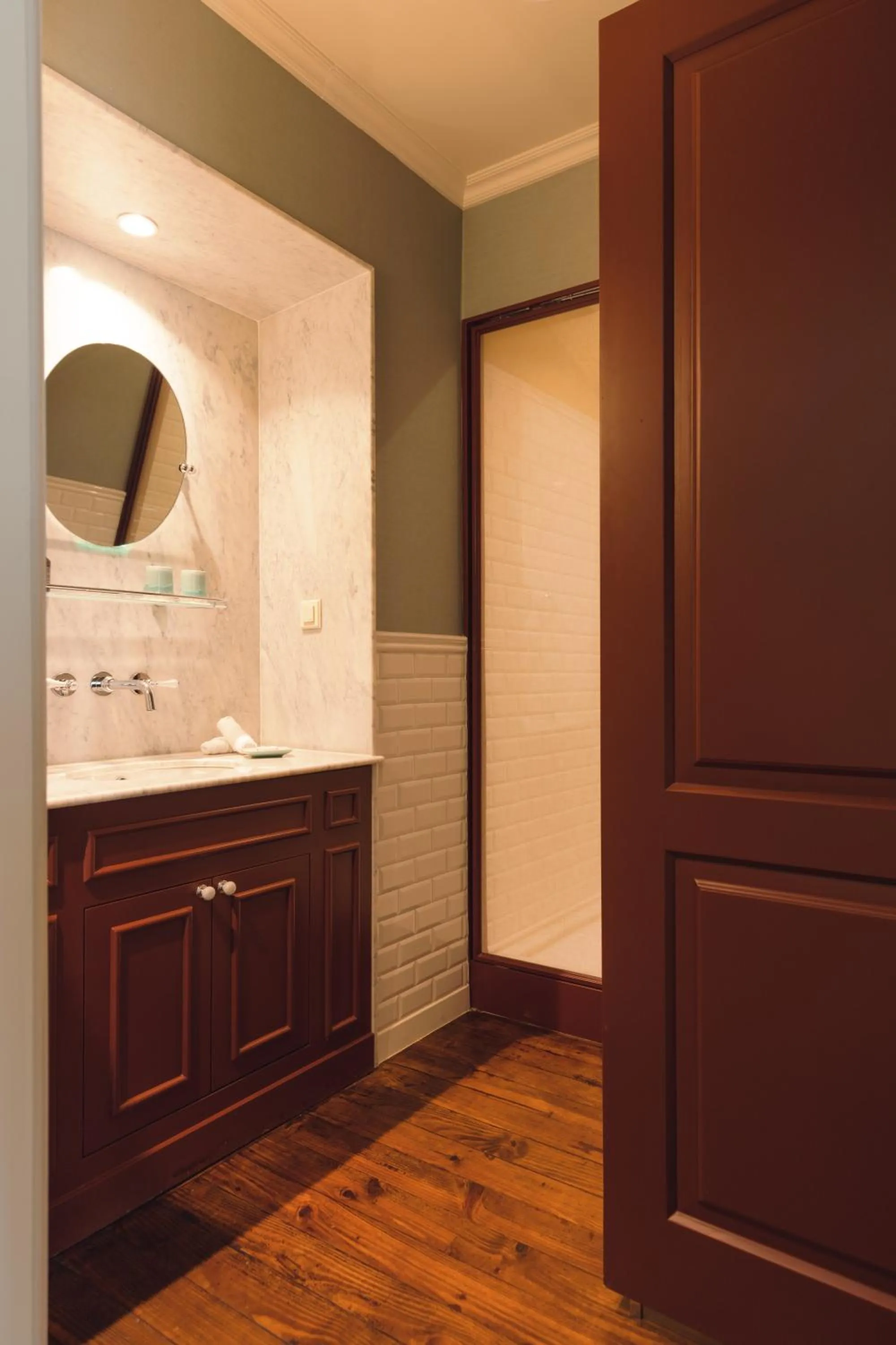 Bathroom in Valverde Santar Hotel & SPA - Relais & Châteaux