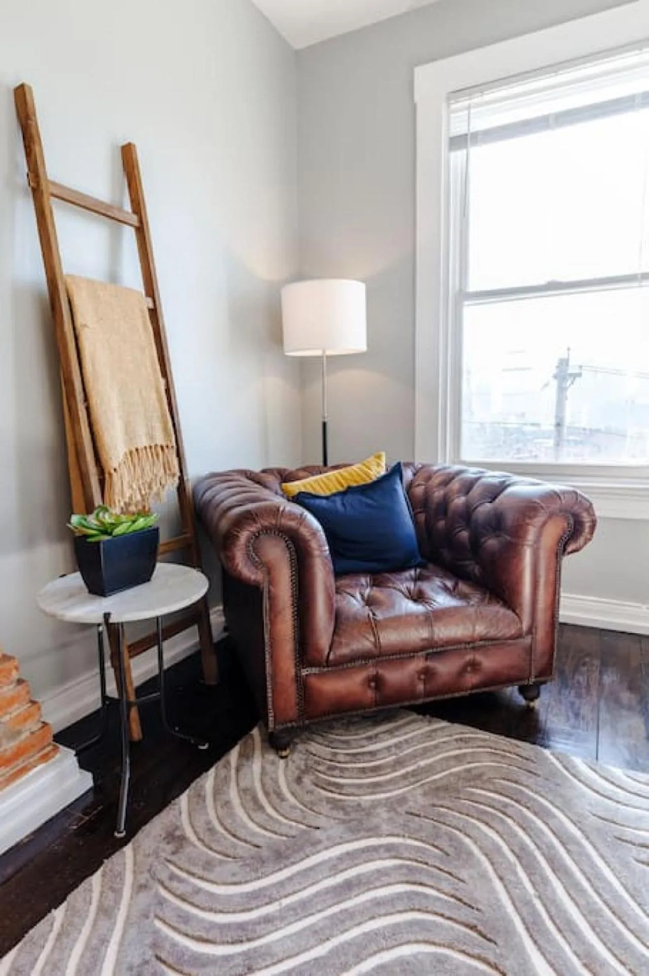 OTR Penthouse Walk Everywhere FREE Parking