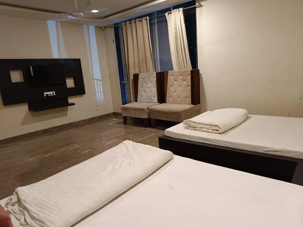 TV/Entertainment Center in Hotel Kanchan Palace