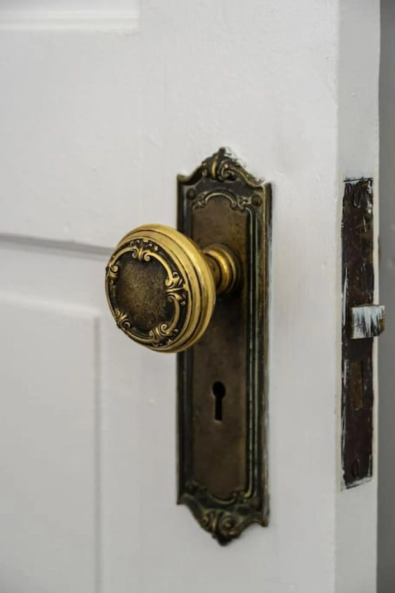 Deluxe 6 Bedroom 3 Min to Downtown w 2-car Driveway