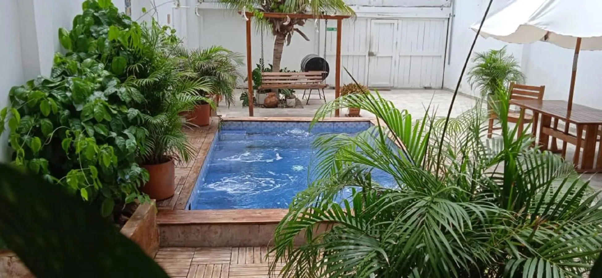 Swimming pool in HOSTAL LA BOQUILLA
