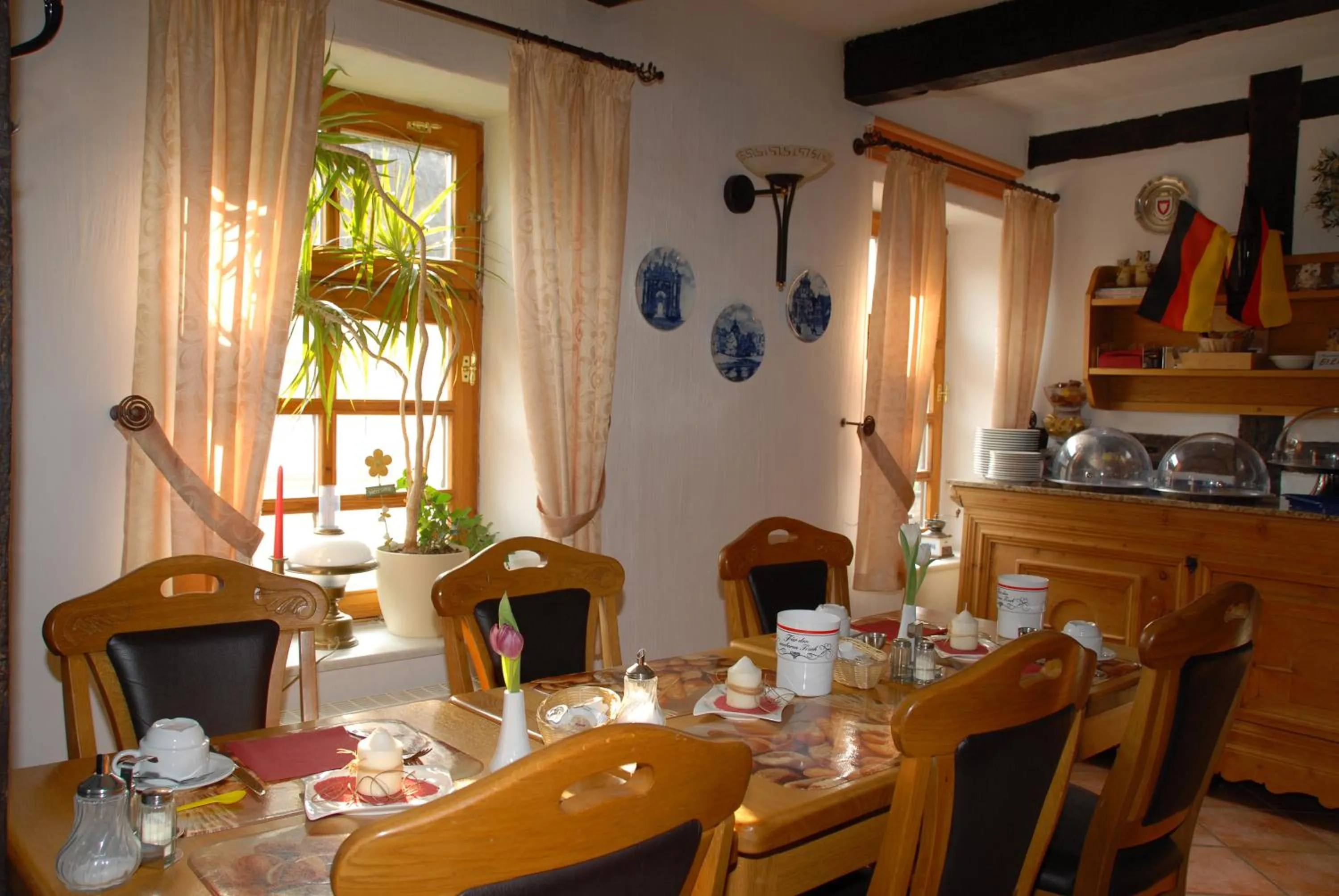 Restaurant/places to eat in Hotel Alte Schule