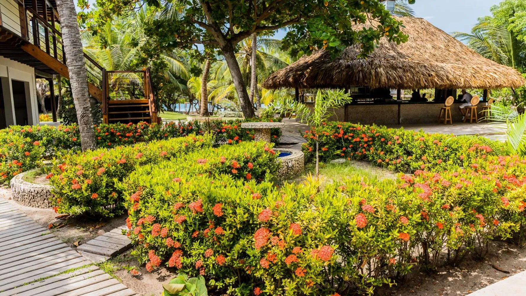 Garden in Hotel Rosario de Mar by Tequendama
