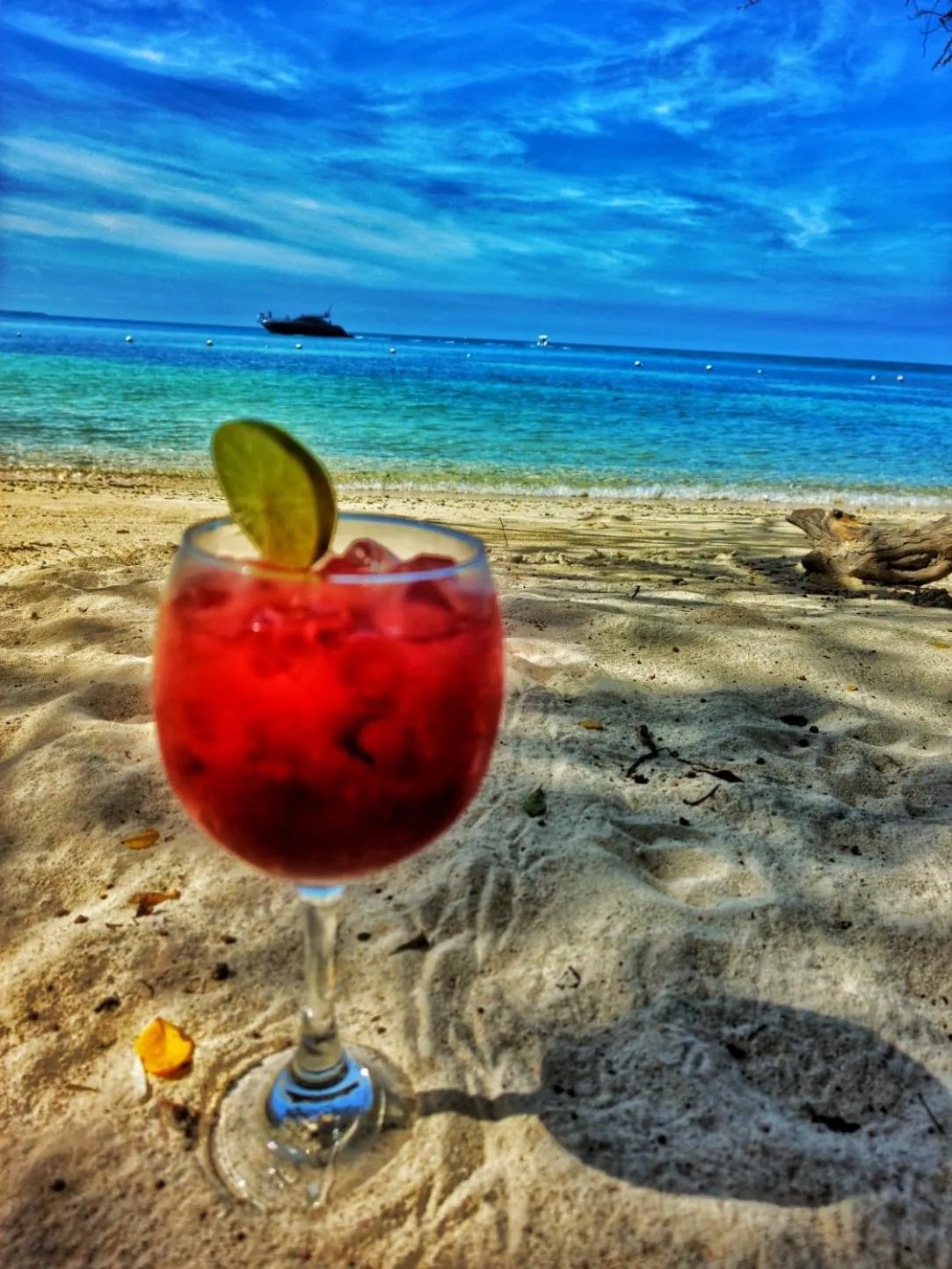 Lounge or bar in Hotel Rosario de Mar by Tequendama