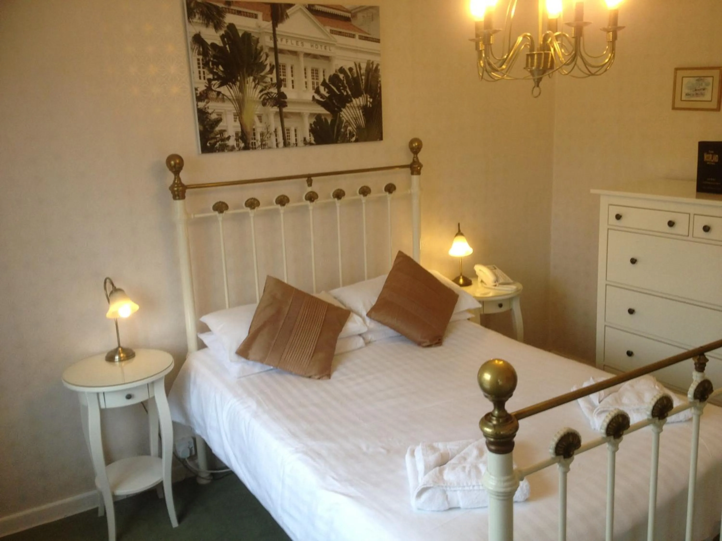 Bedroom, Bed in The Moorland Hotel