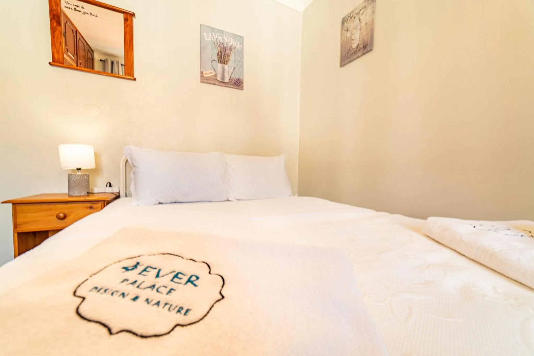 Bed in 4Ever Palace Design&Nature