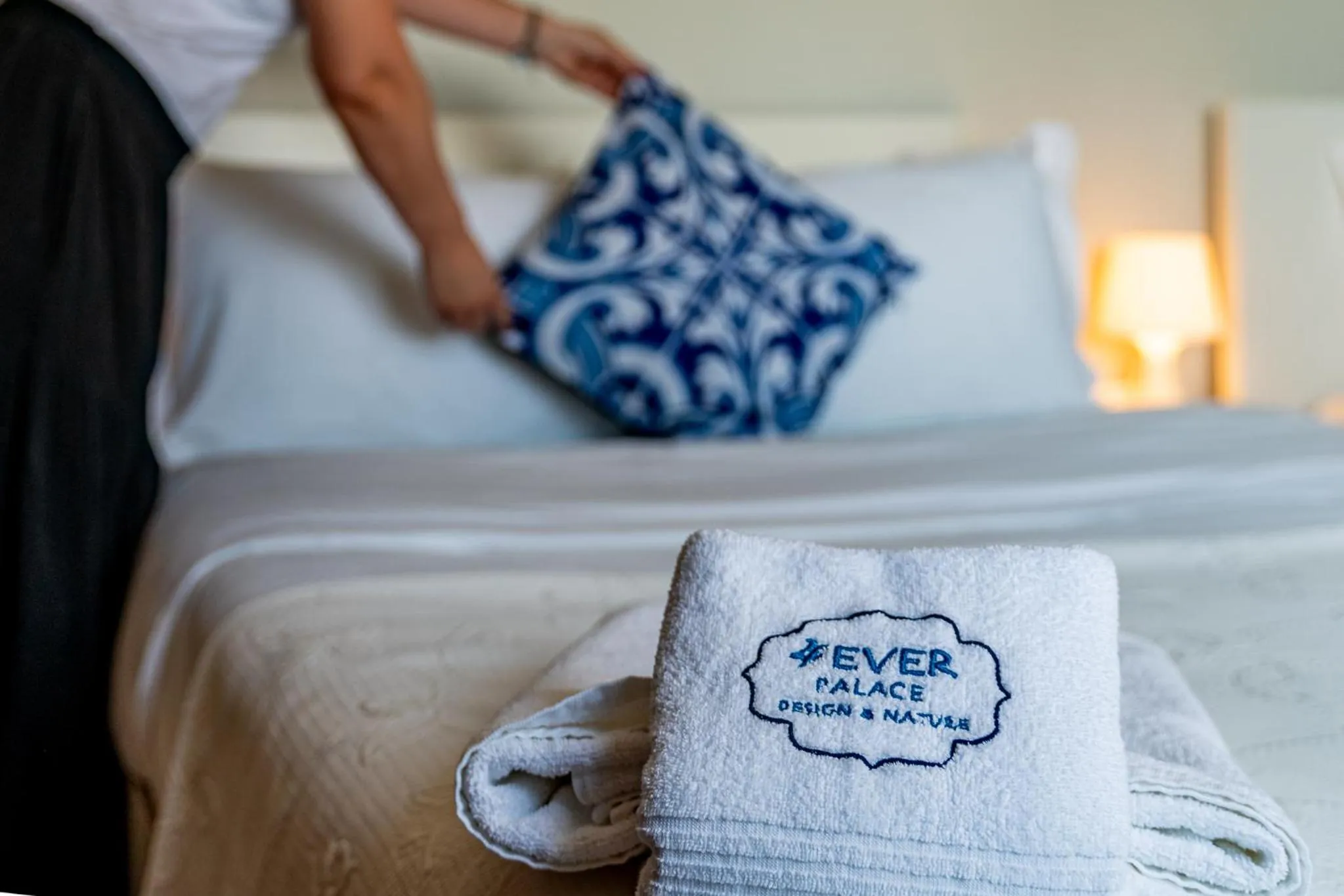 Bed in 4Ever Palace Design&Nature