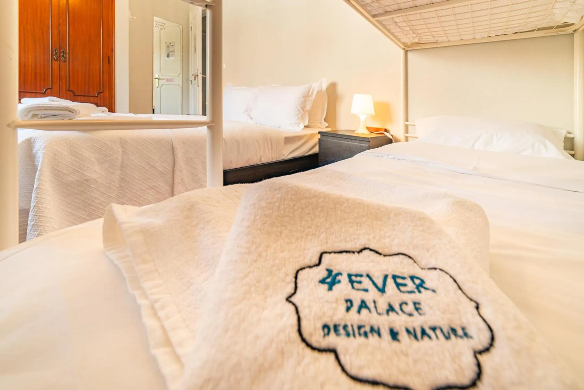 Bed in 4Ever Palace Design&Nature