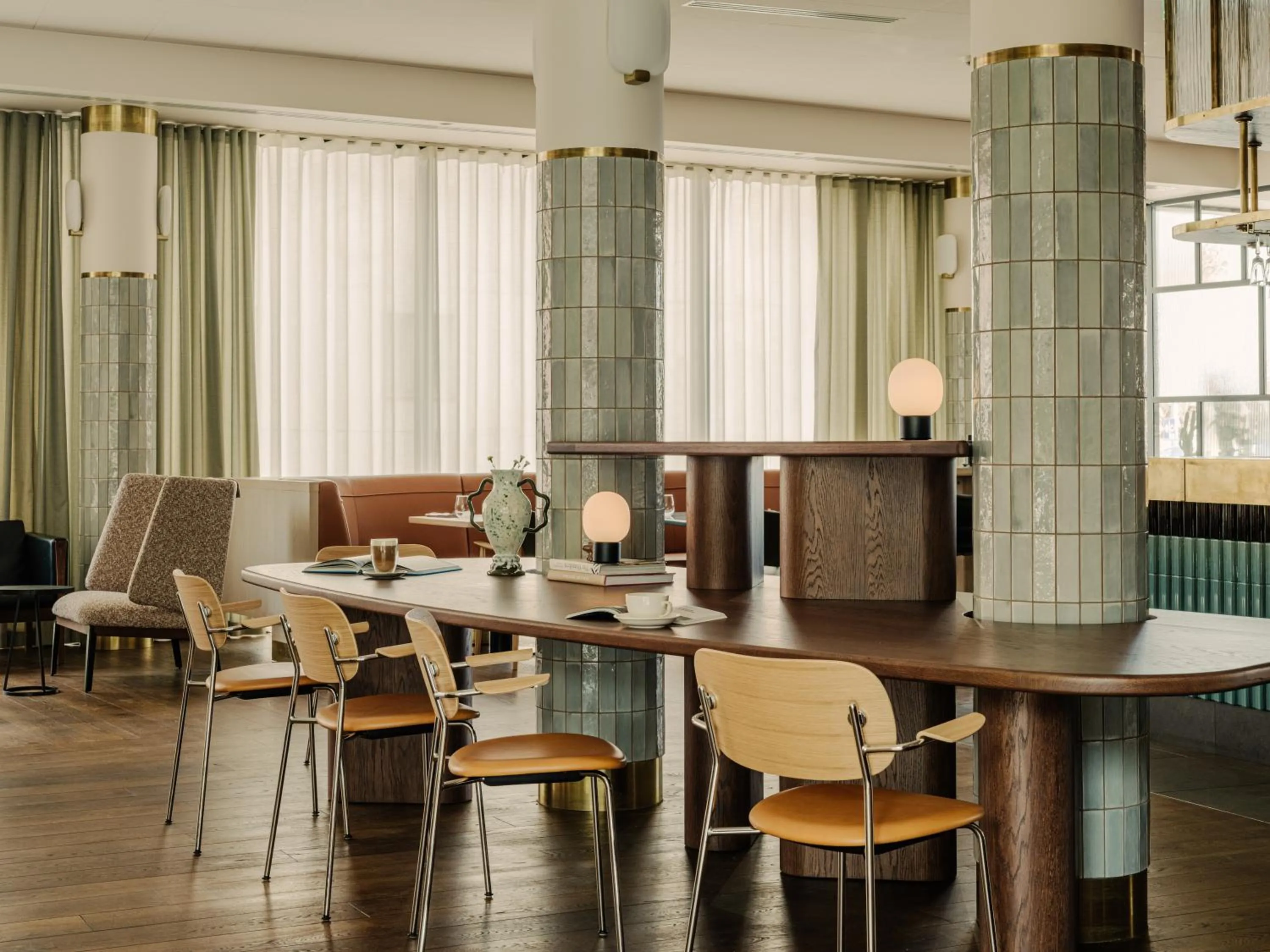 Restaurant/places to eat in PURO Hotel Poznań Stare Miasto