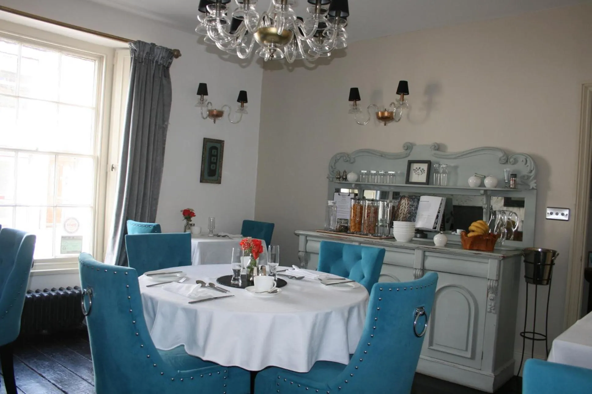 Breakfast in The New White Lion