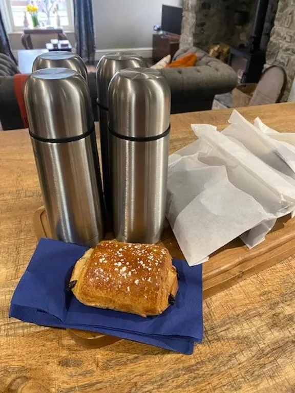 Breakfast in The New White Lion