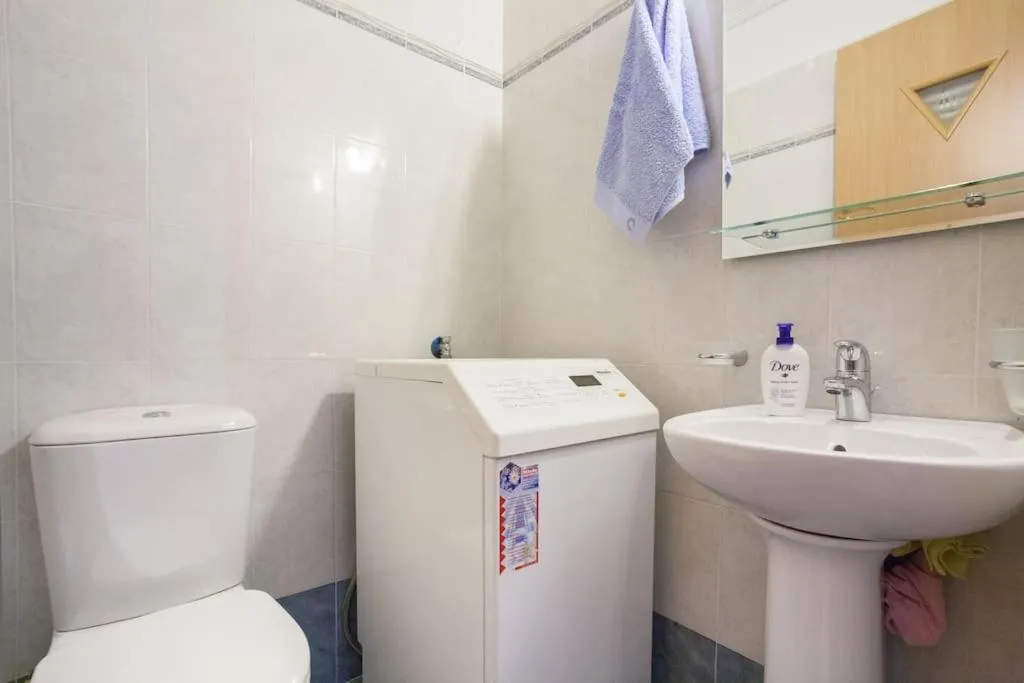 10min walk from ACROPOLIS !!!