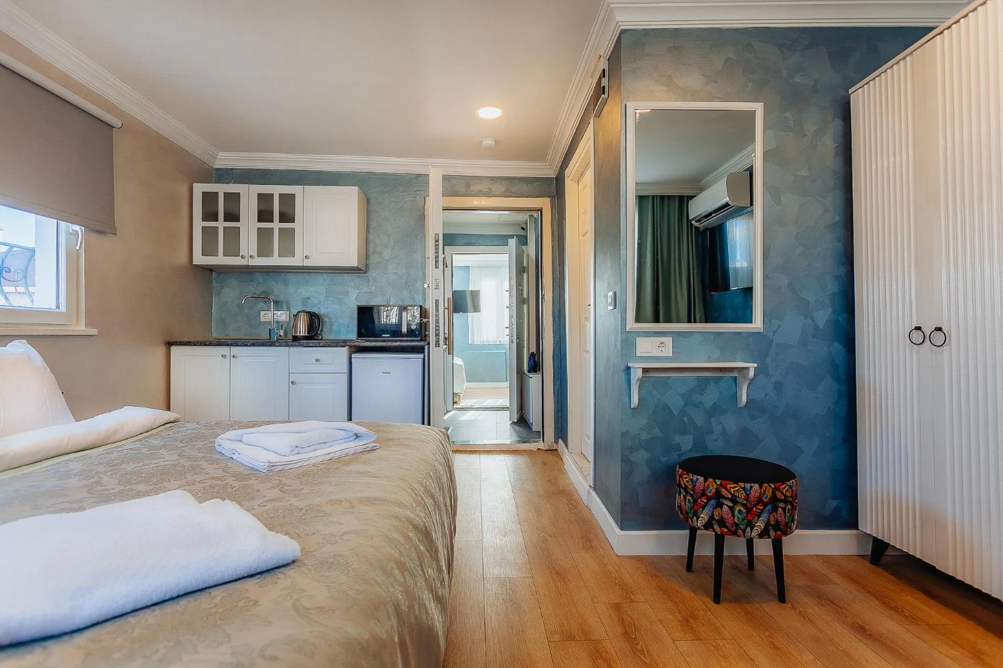 Bed in Taksim Bi Center Suites