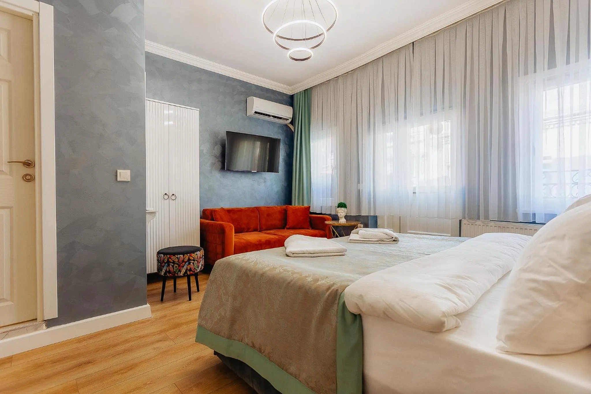 TV and multimedia in Taksim Bi Center Suites