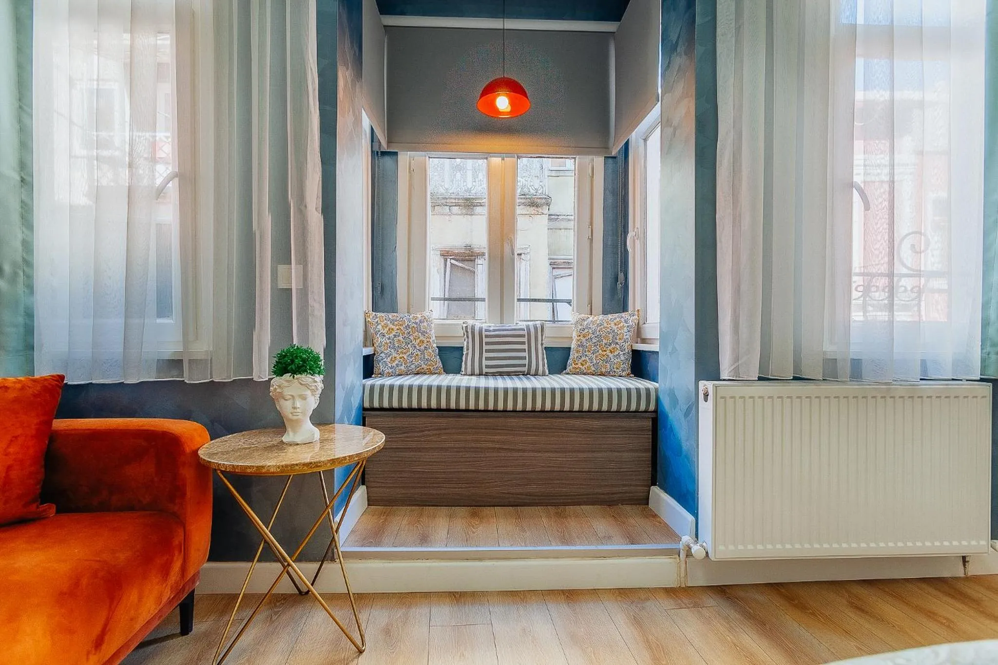 Seating area in Taksim Bi Center Suites