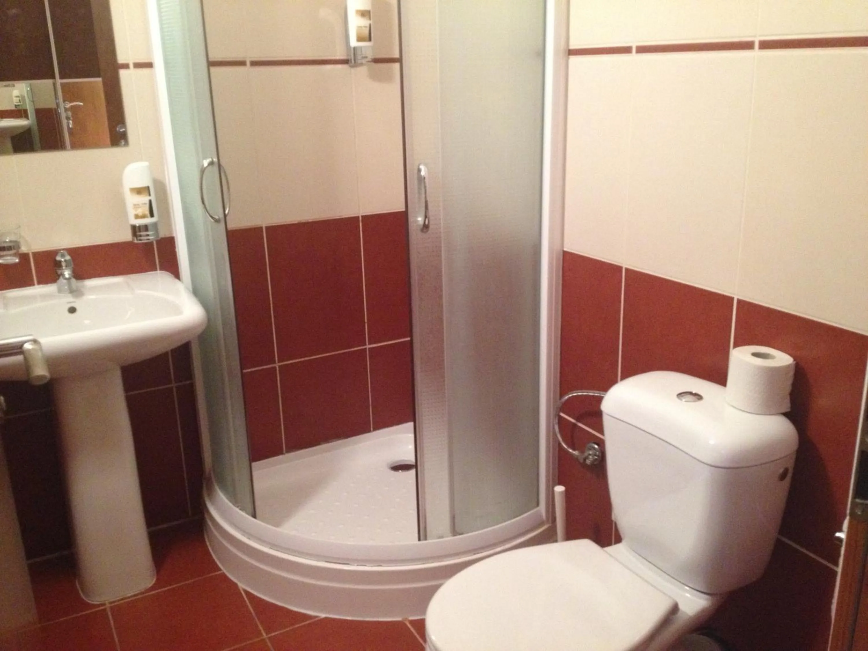 Bathroom in Garni Hotel Cosmopolitan