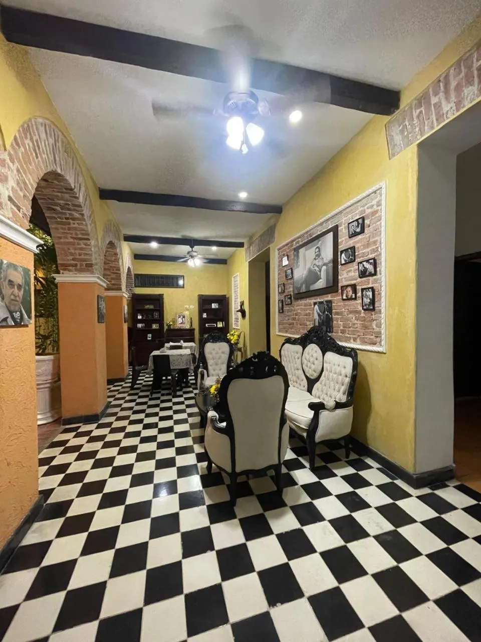 Living room in hotel san nicolas colonial