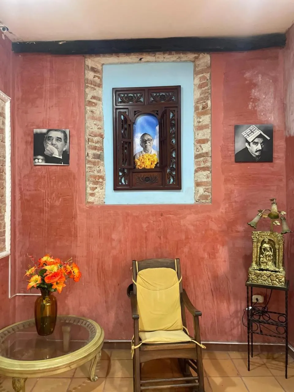 Living room in hotel san nicolas colonial