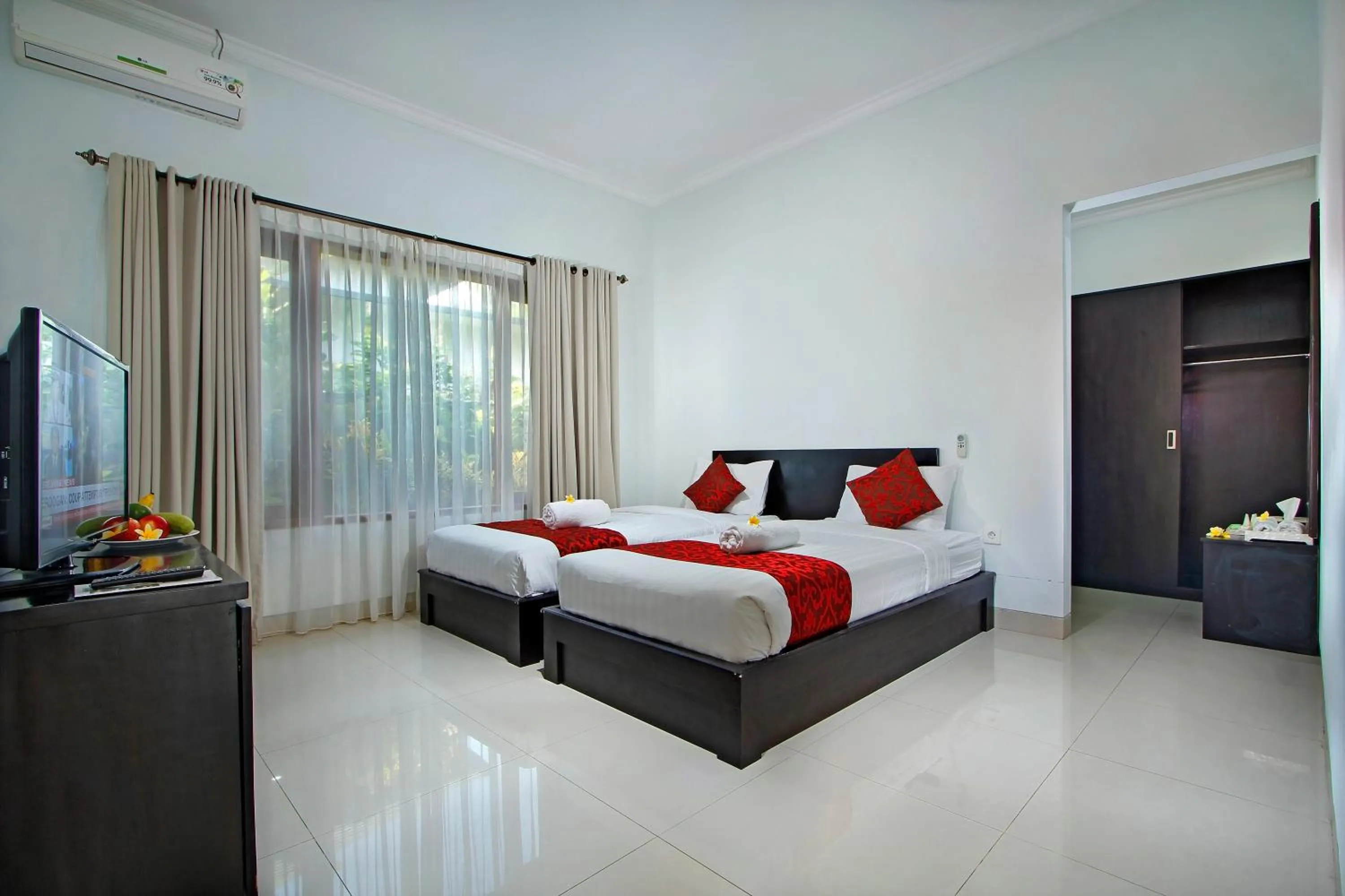 Bedroom, Bed in The Brothers Villa
