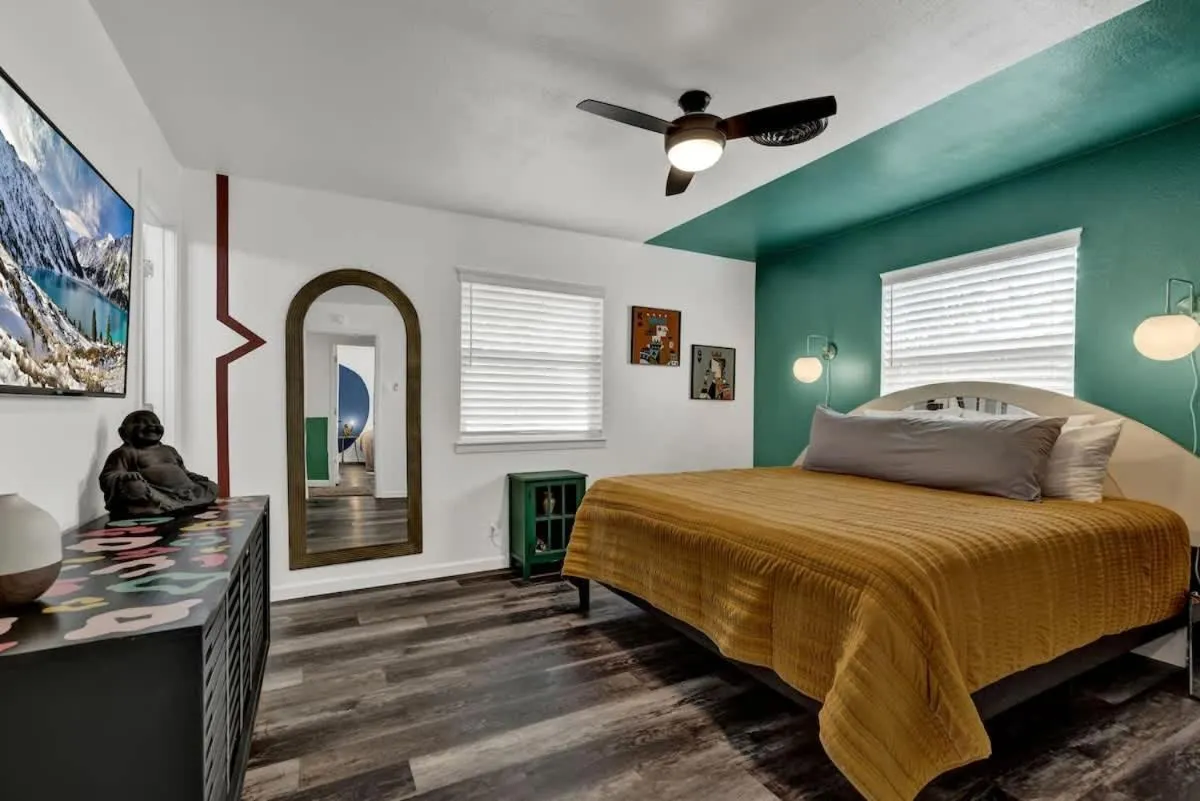 Bed in Eclectic Fun Haus with Hot Tub - 3 Min Drive to Main