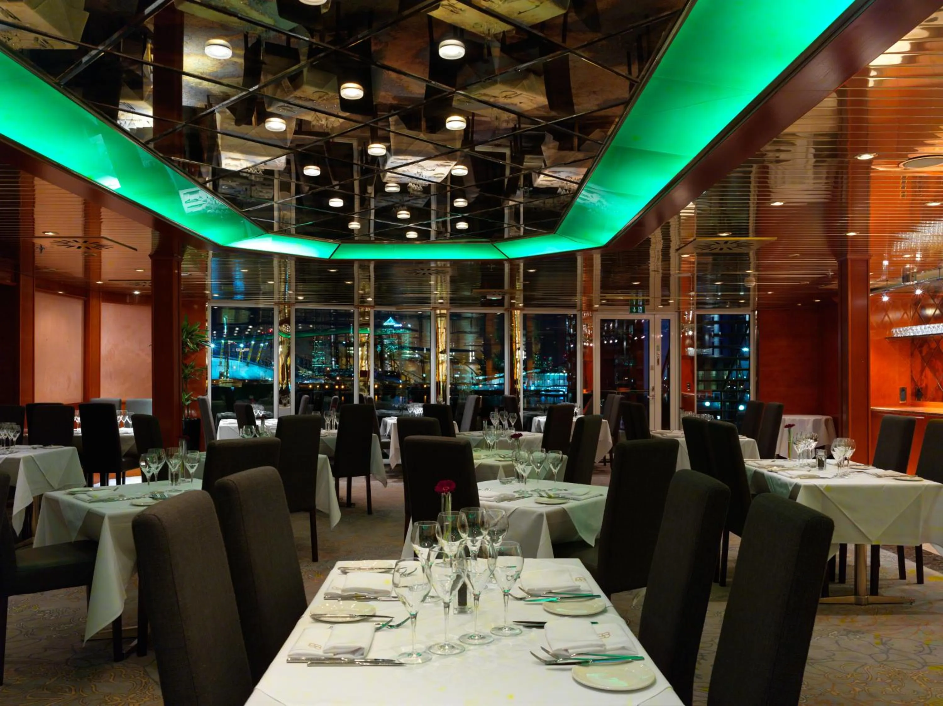 Restaurant/places to eat in Sunborn London Yacht Hotel