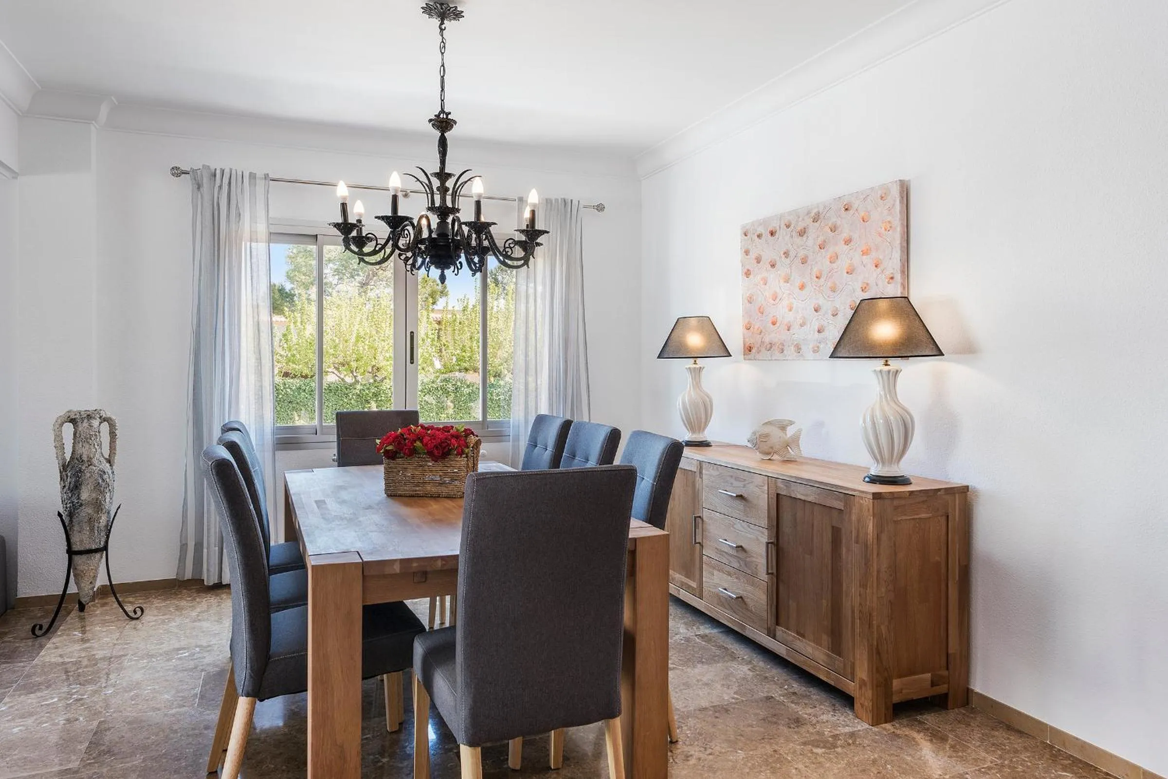 Dining area in Can Pere Bou