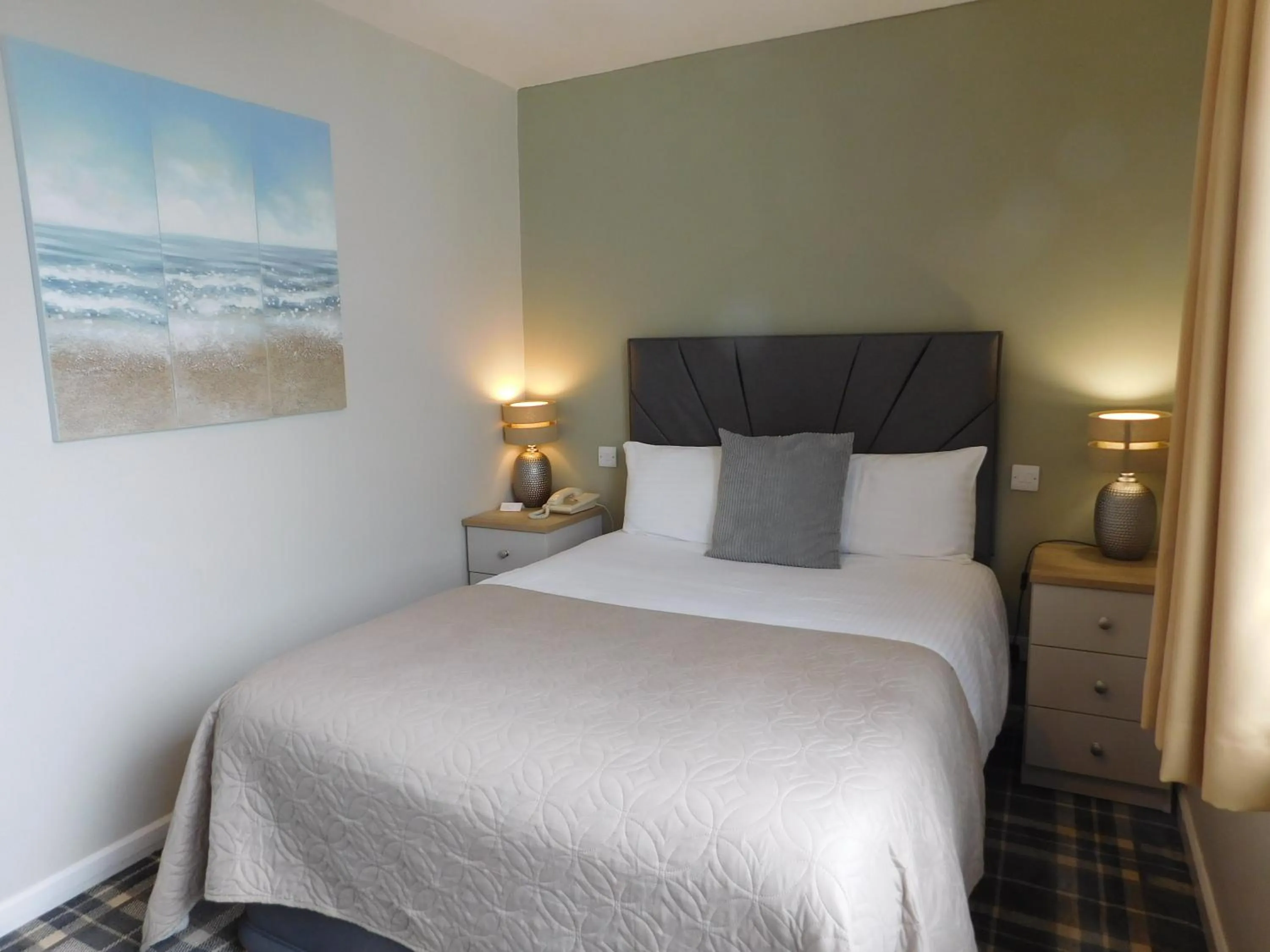 Bed in Cullen Bay Hotel