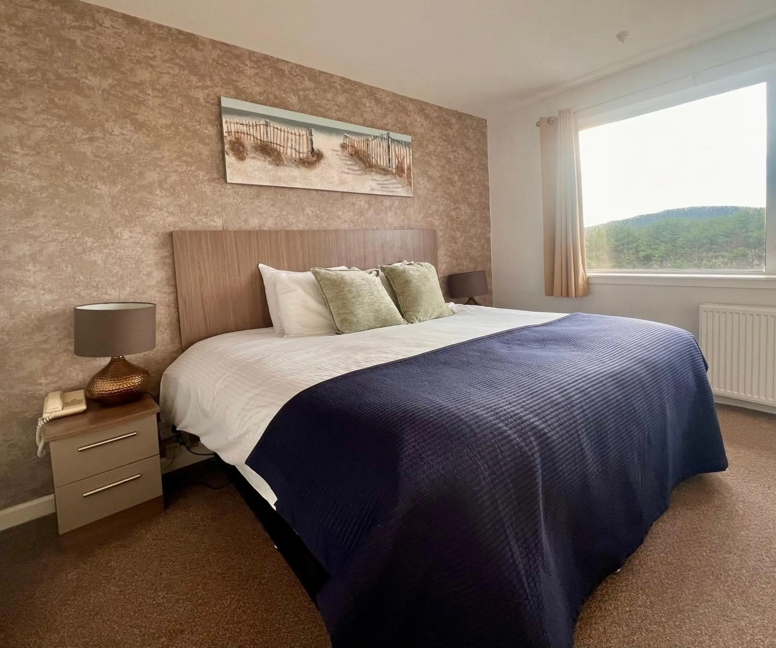 Double or Twin Room with Garden View - single occupancy in Cullen Bay Hotel Double or Twin Room with Garden View - single occupancy in Cullen Bay Hotel