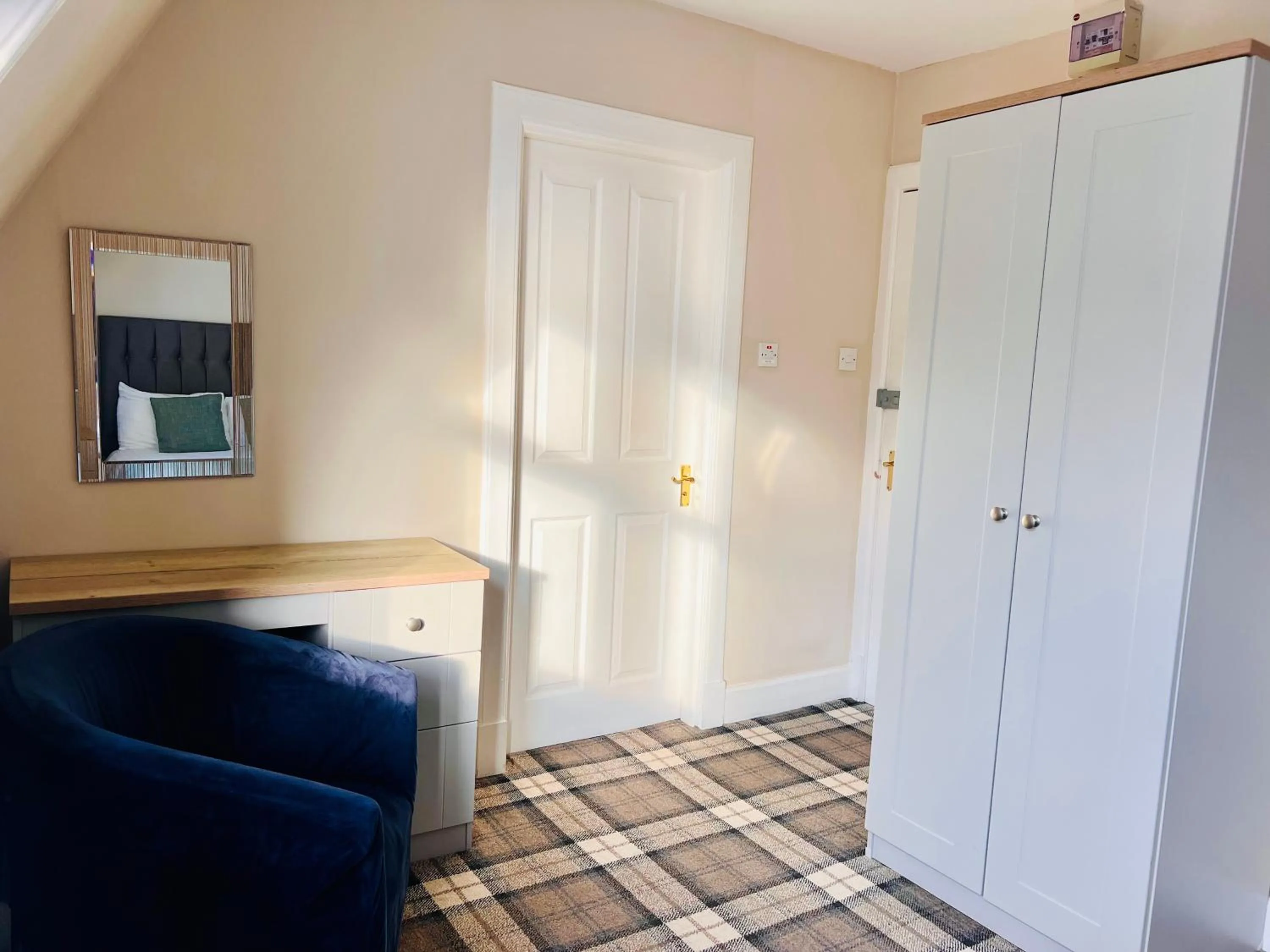 Bedroom in Cullen Bay Hotel