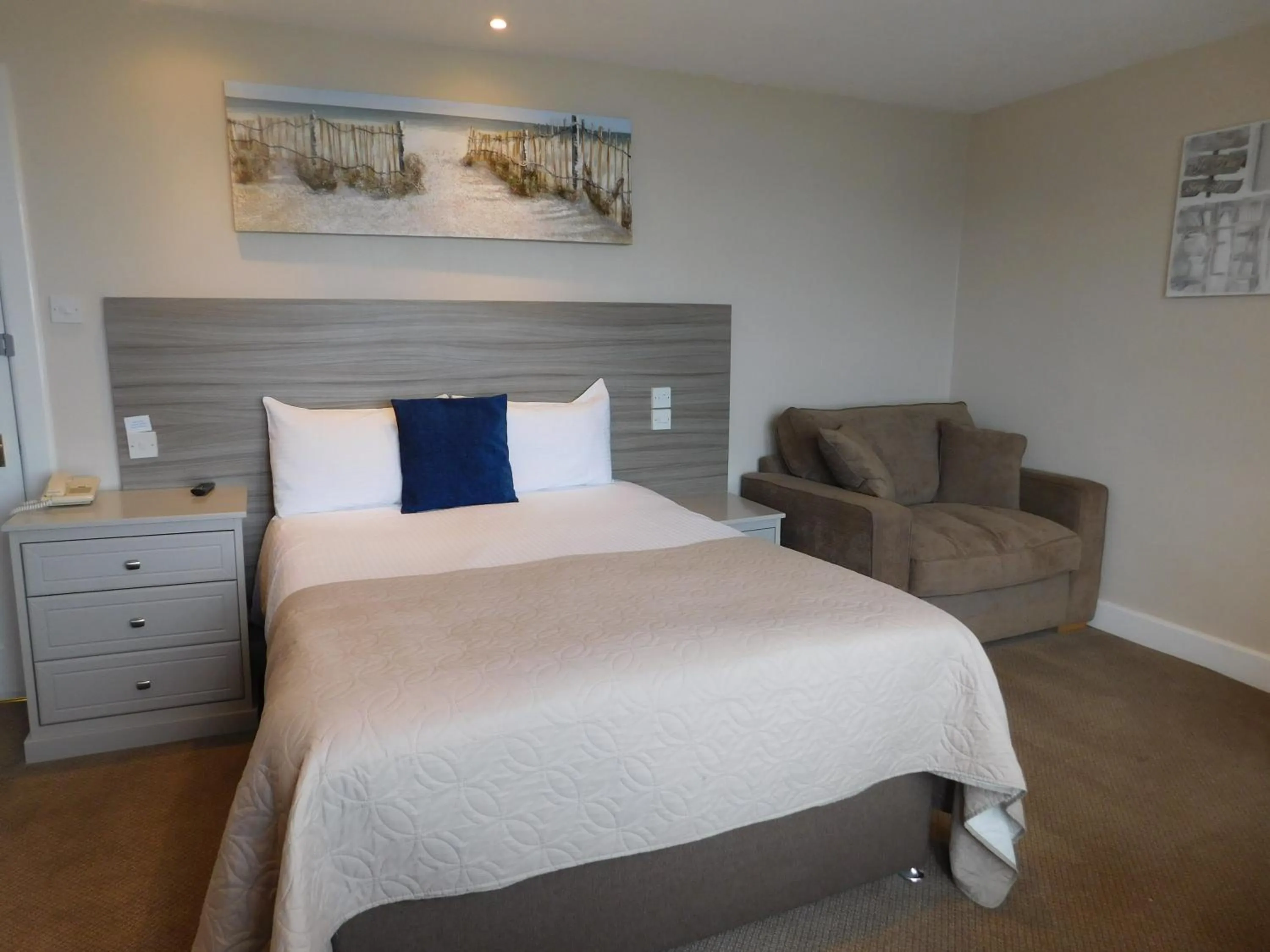 Bed in Cullen Bay Hotel