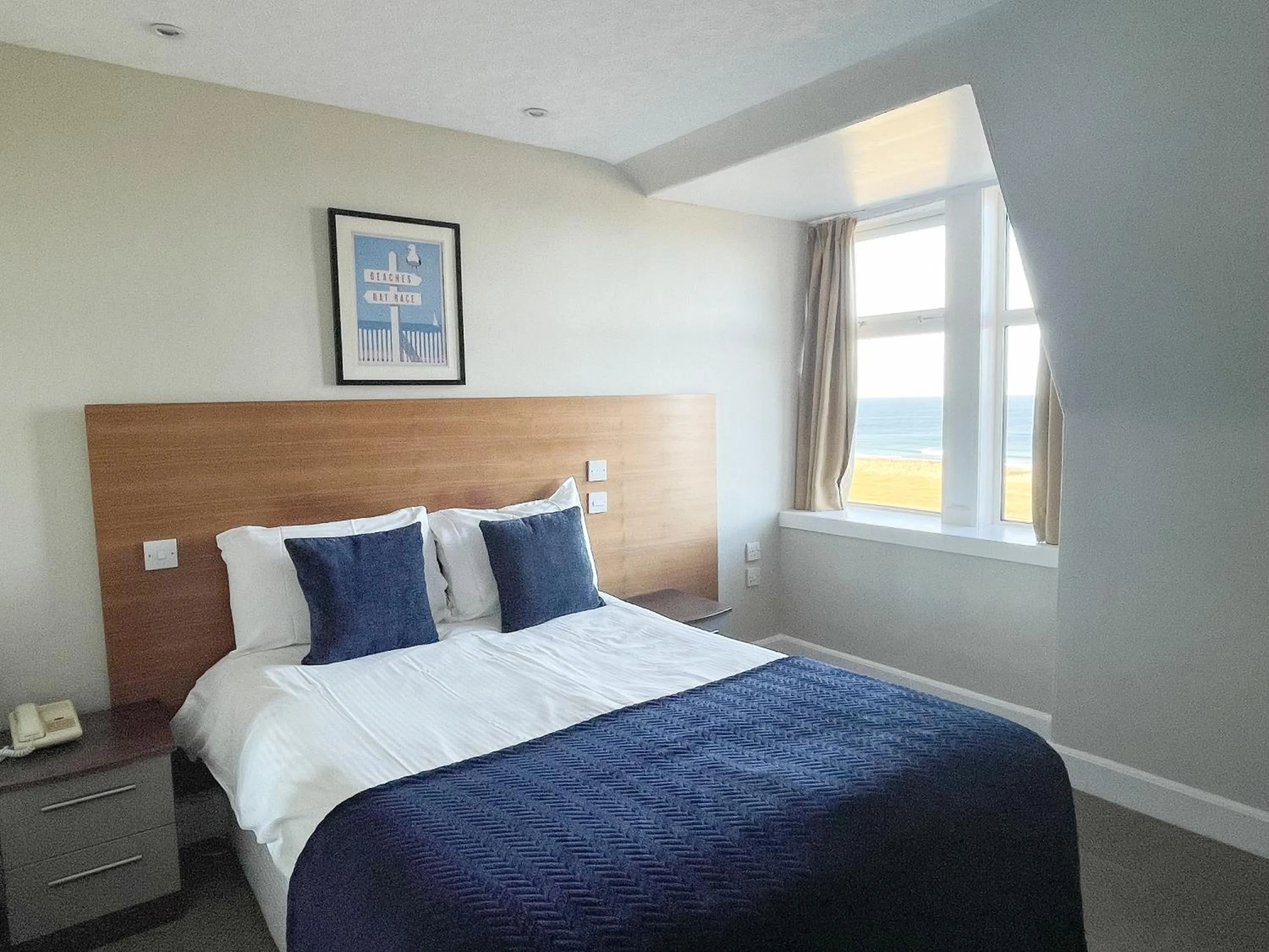 Bed in Cullen Bay Hotel