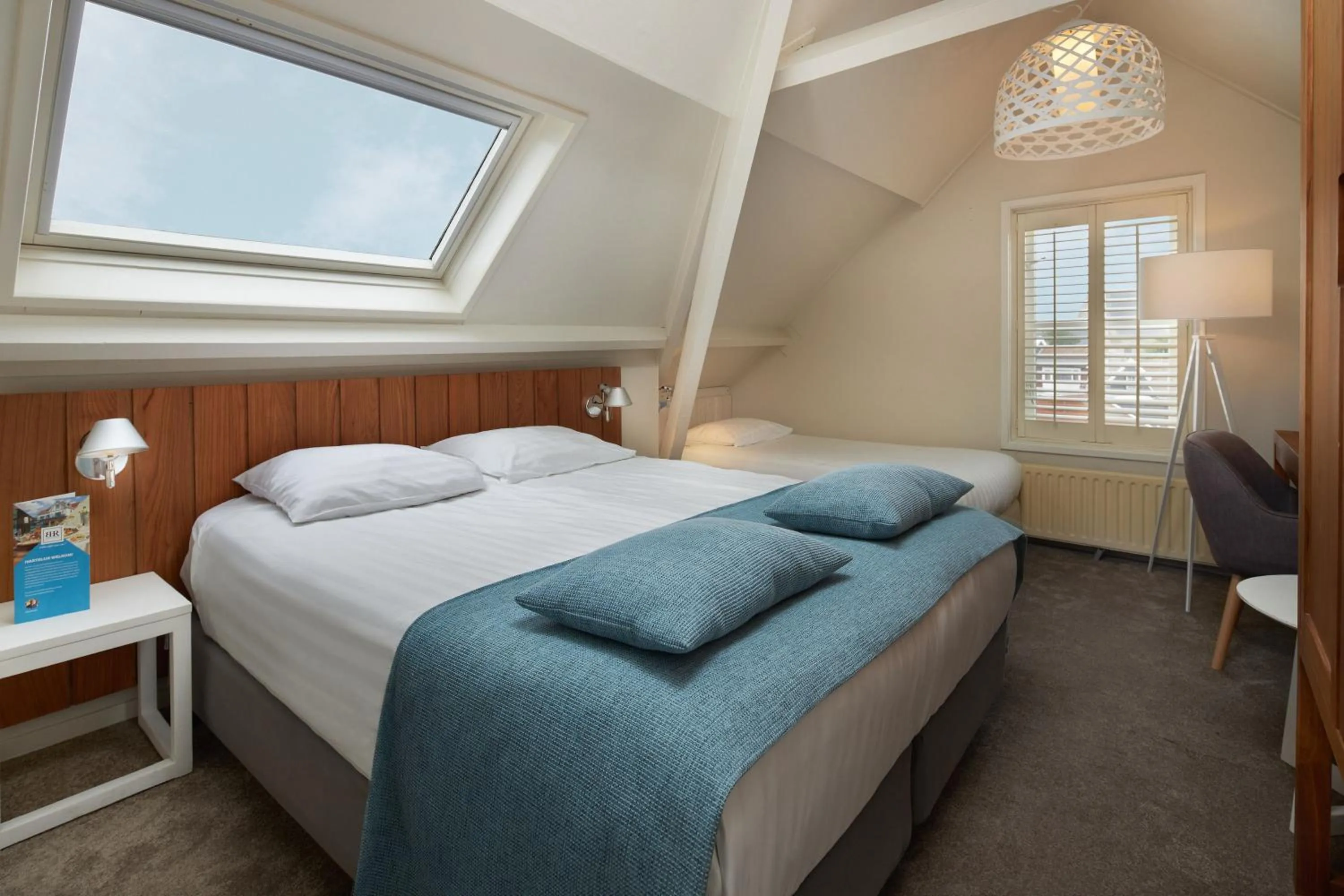 Bed in Romantik Badhotel Renesse