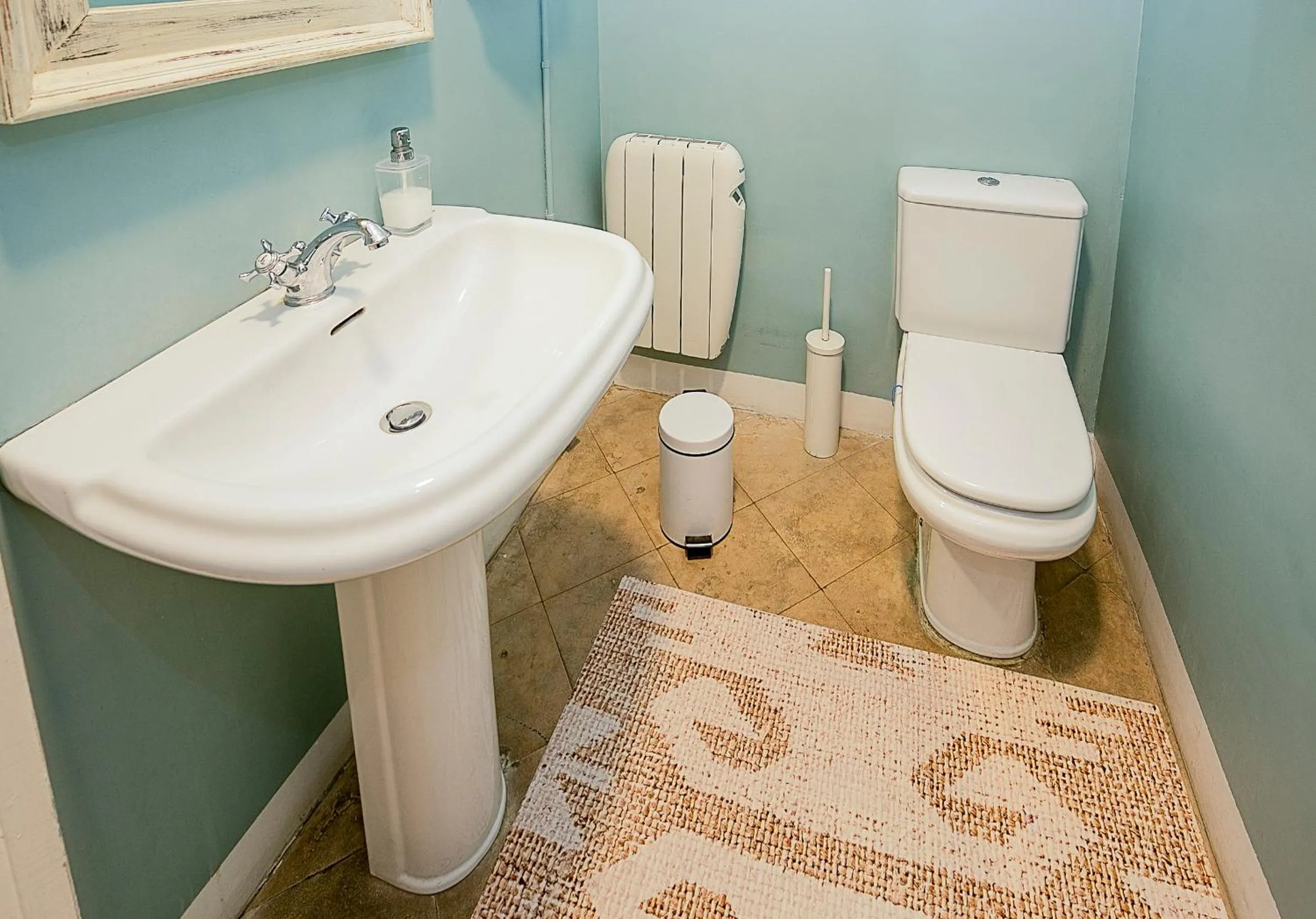 Toilet in Casa del Mediterraneo