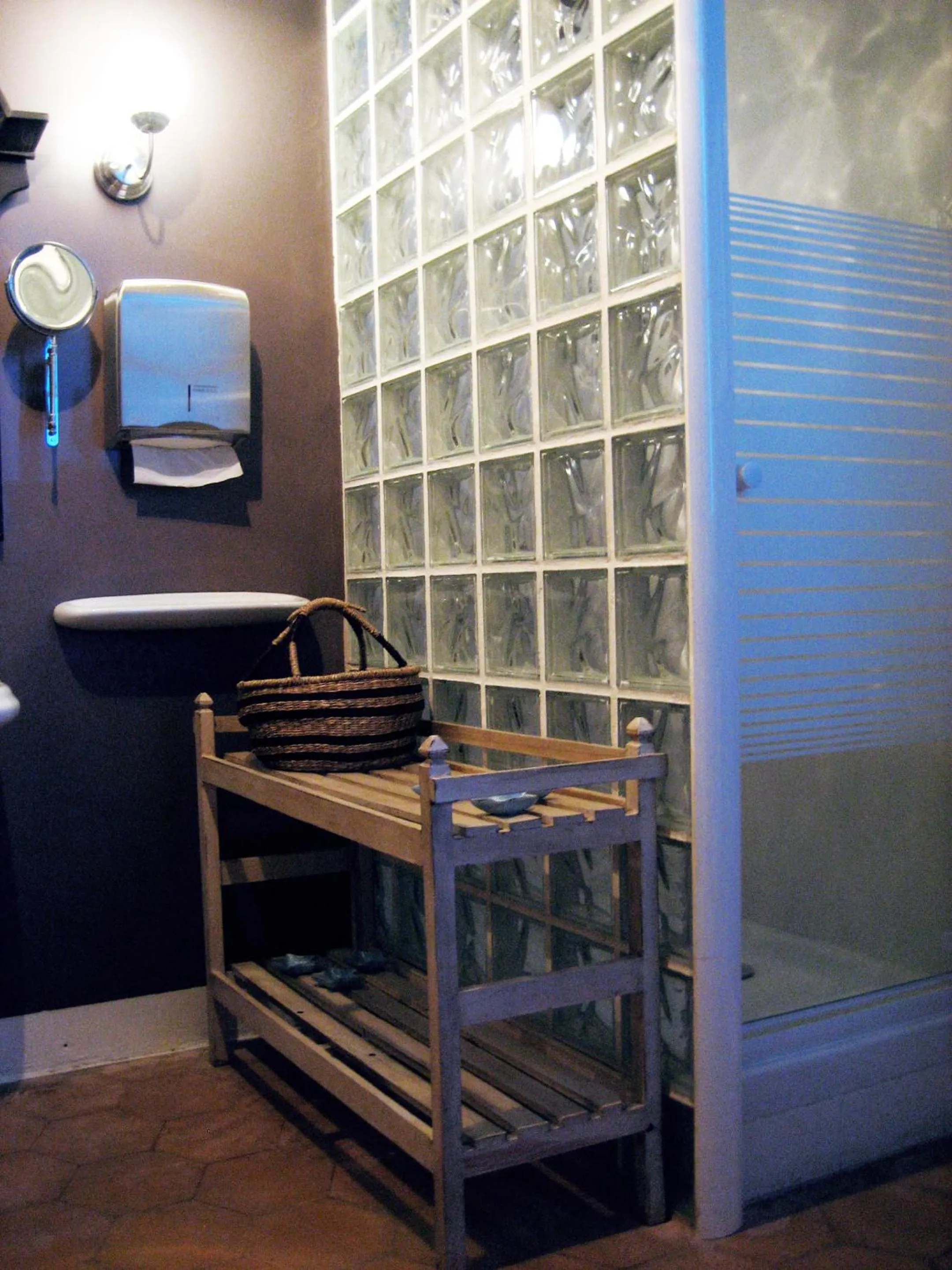 Toilet in Casa del Mediterraneo