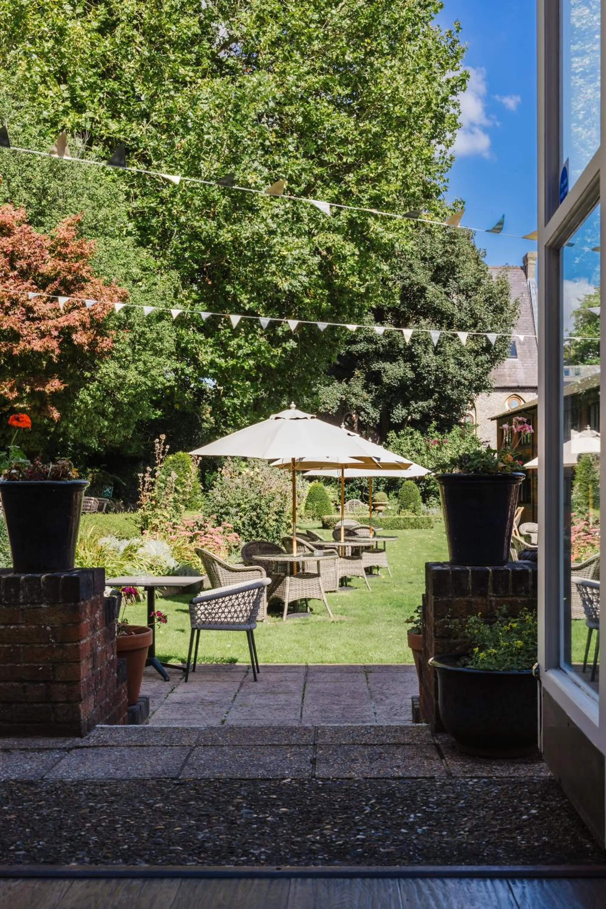 Garden in Winchester Royal Hotel