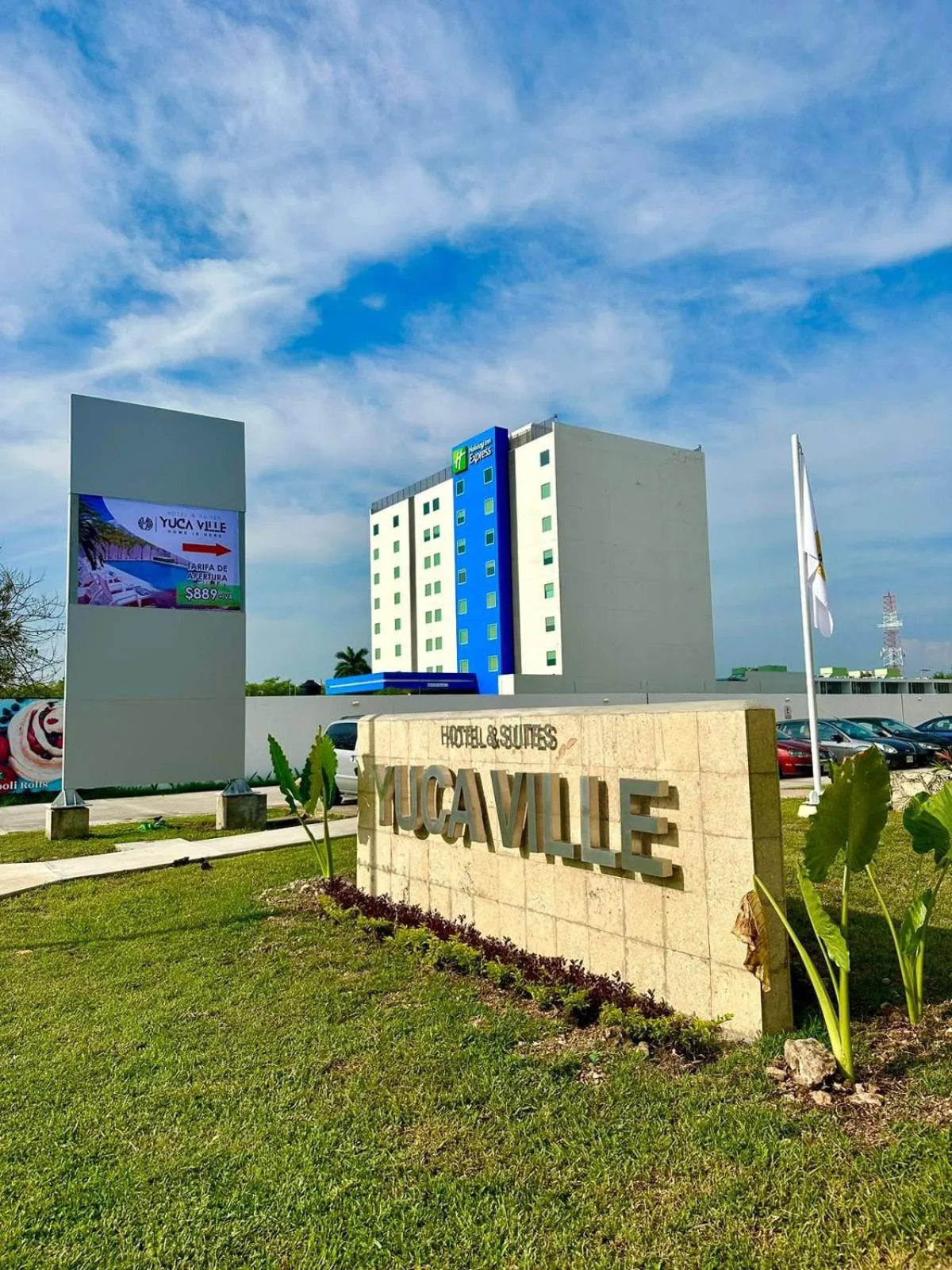 Logo/Certificate/Sign in Hotel & Suites Yuca Ville Siglo XXI