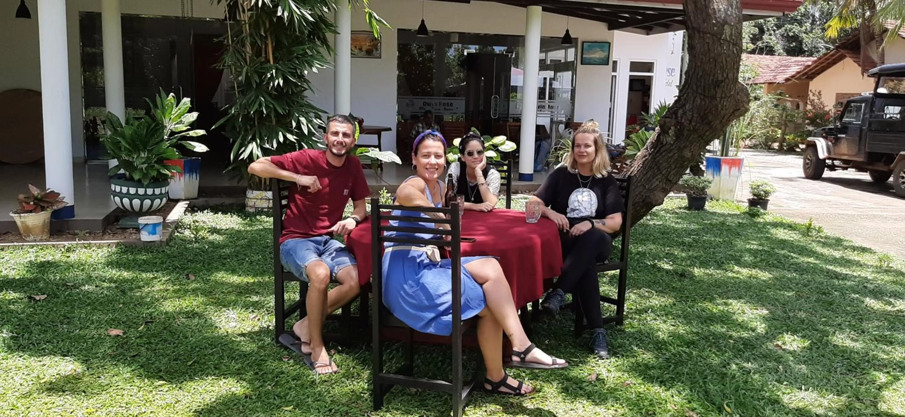 group of guests in Owin Rose Yala Safari Hotel