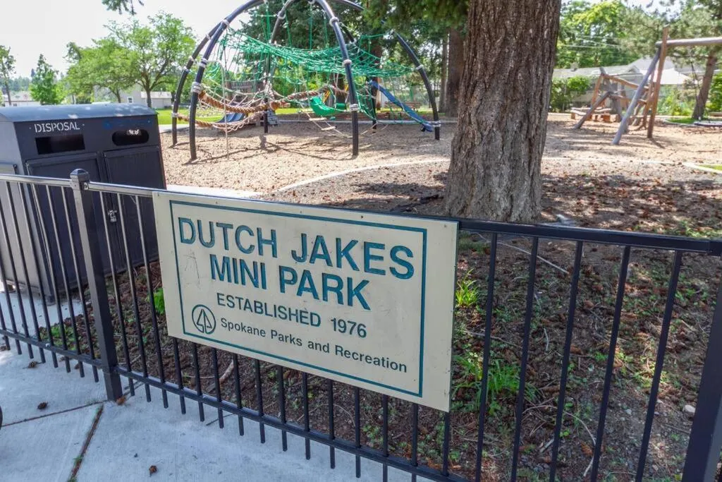 Historic 2 KING BED 1 Bath Near Downtown Spokane