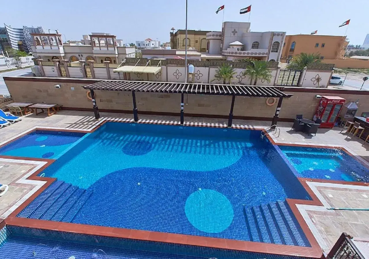 Swimming pool in Mughal Suites Swimming pool in Mughal Suites