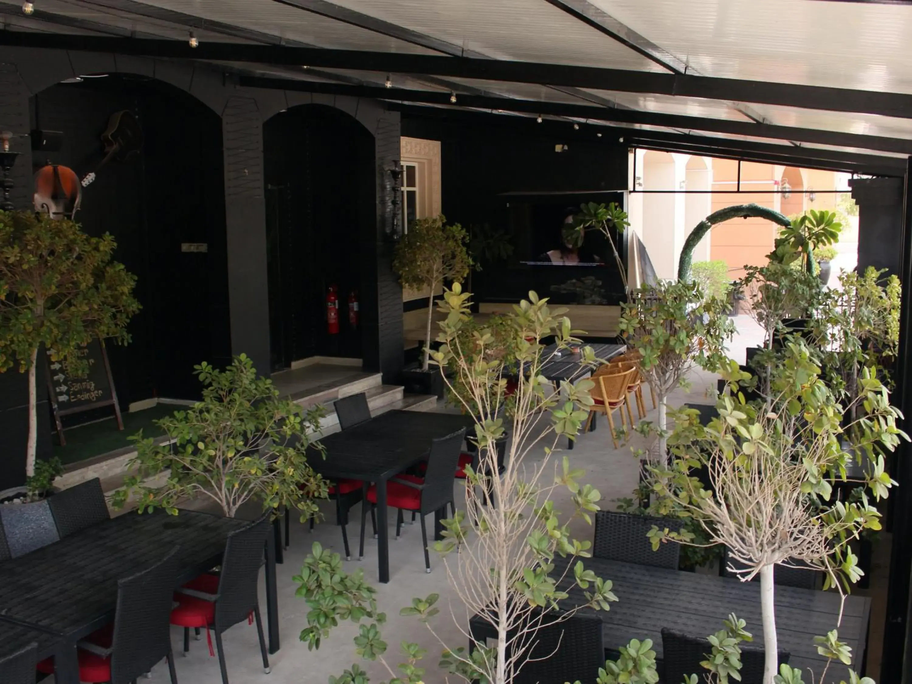 Restaurant/places to eat in Mughal Suites Restaurant/places to eat in Mughal Suites