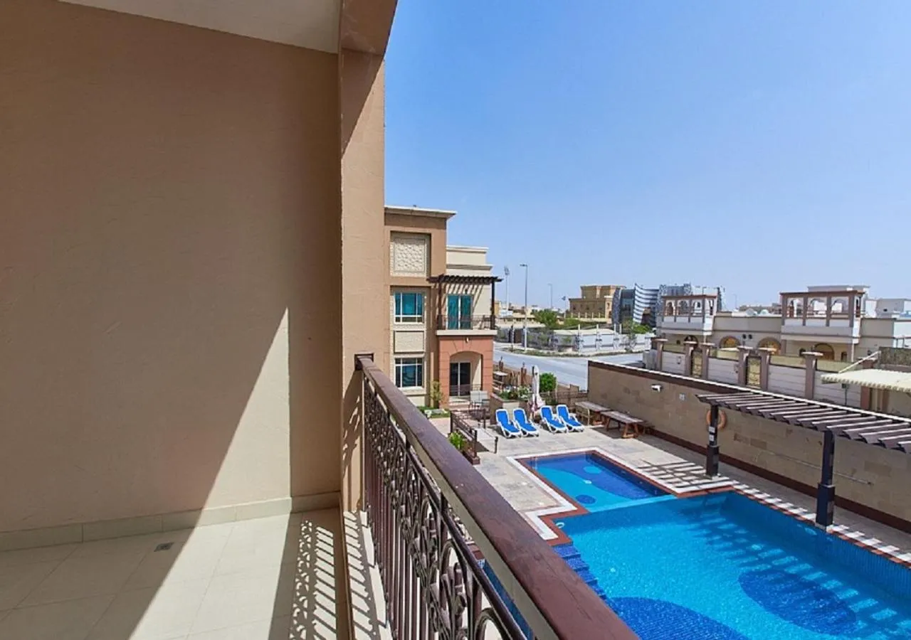 Swimming pool in Mughal Suites