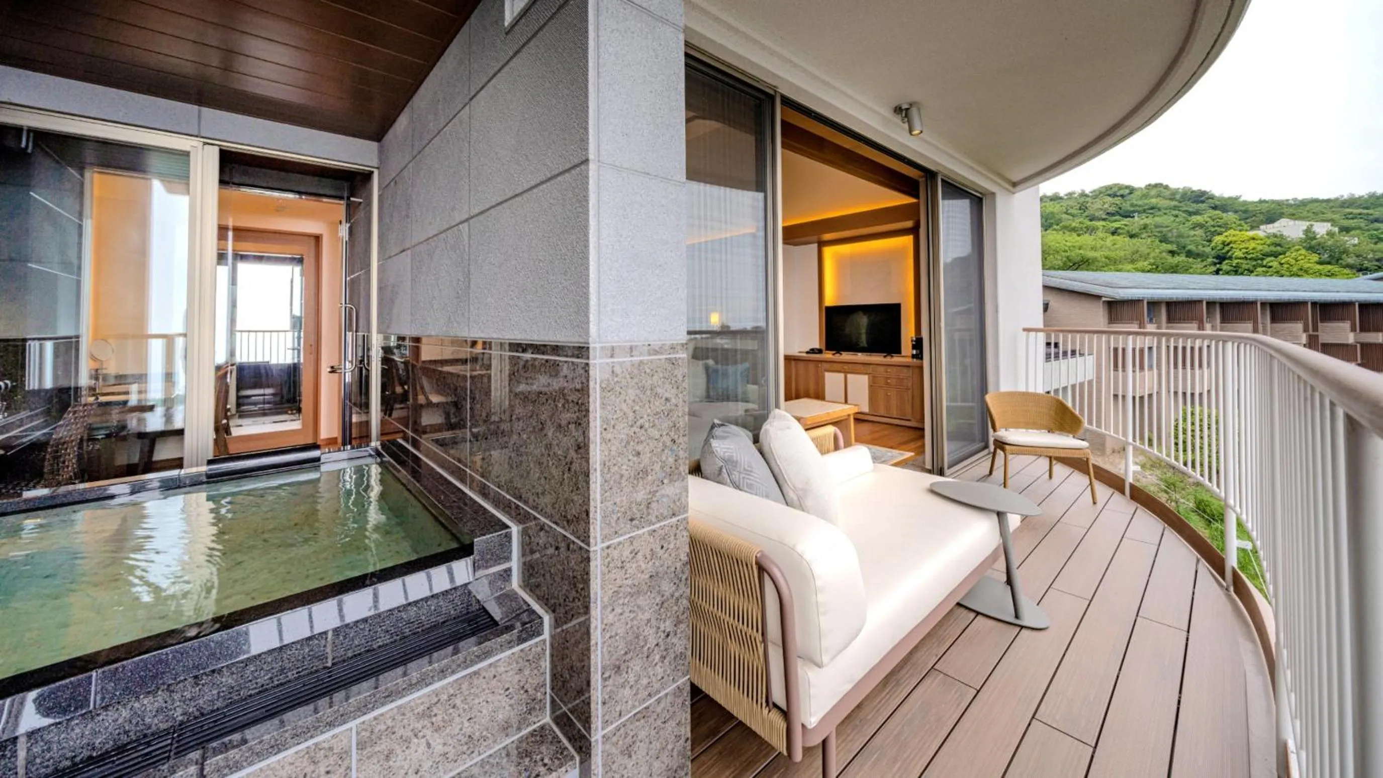 Izu Hotel Resort & Spa